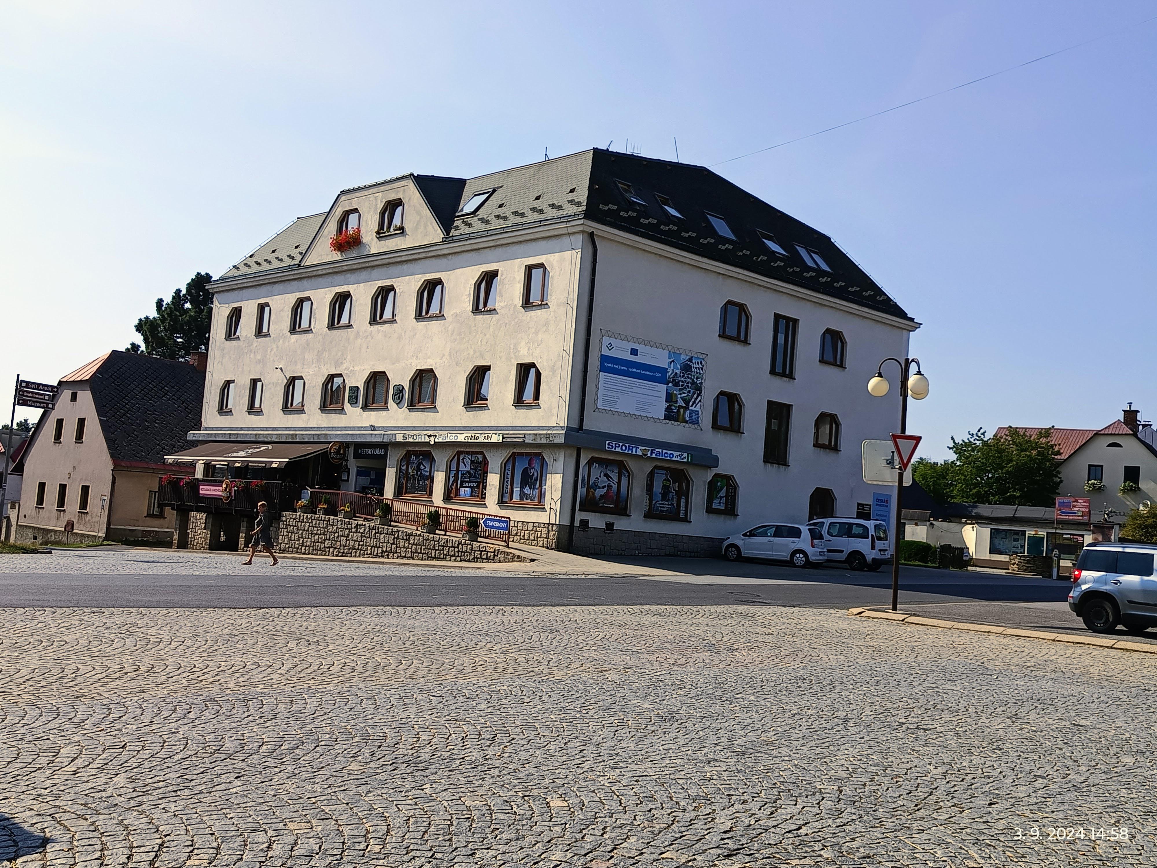 Město Vysoké nad Jizerou - obecní úřad foto 5