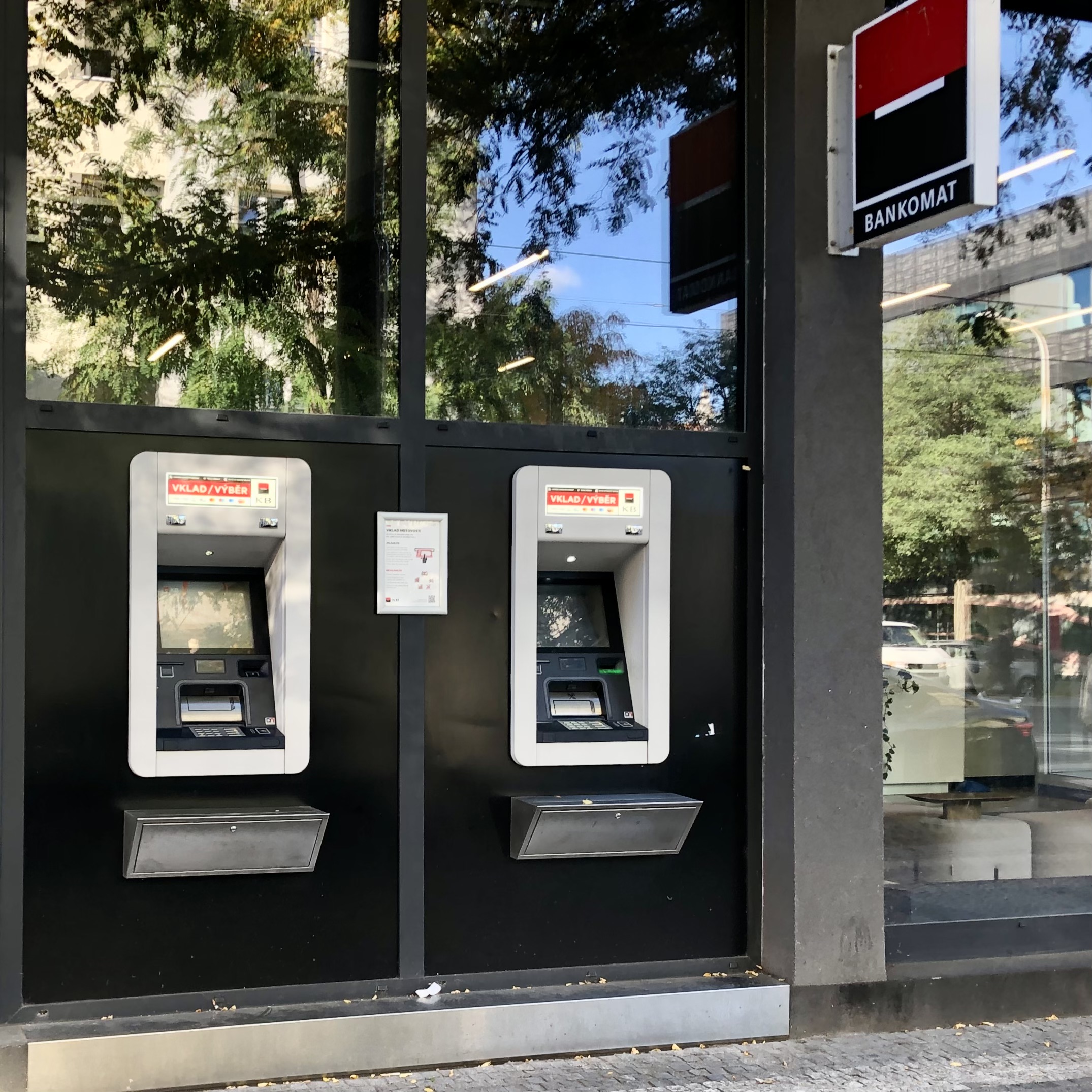 Bankomat Komerční banky foto 4