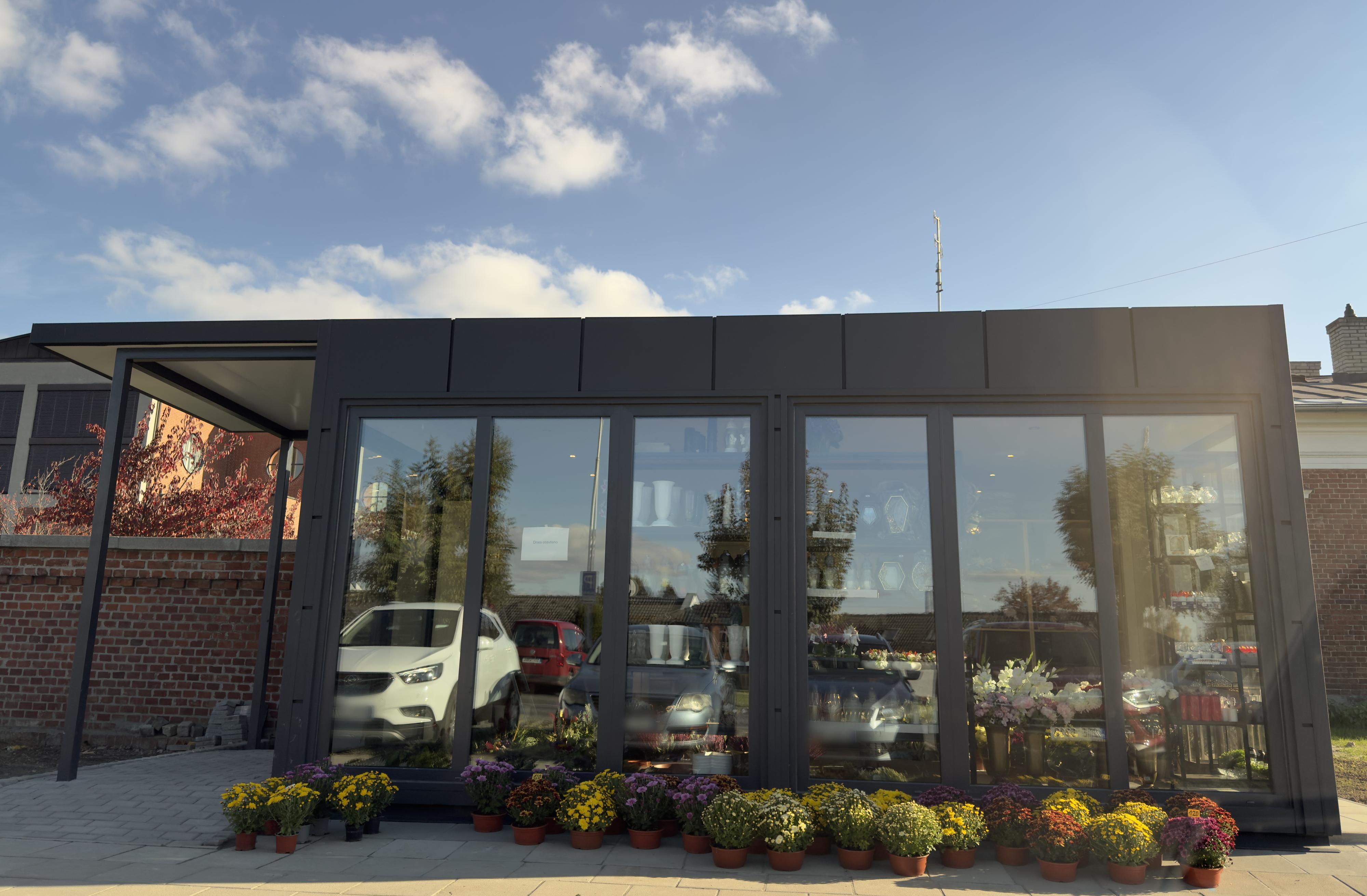 Květinový stánek Šárka foto 1