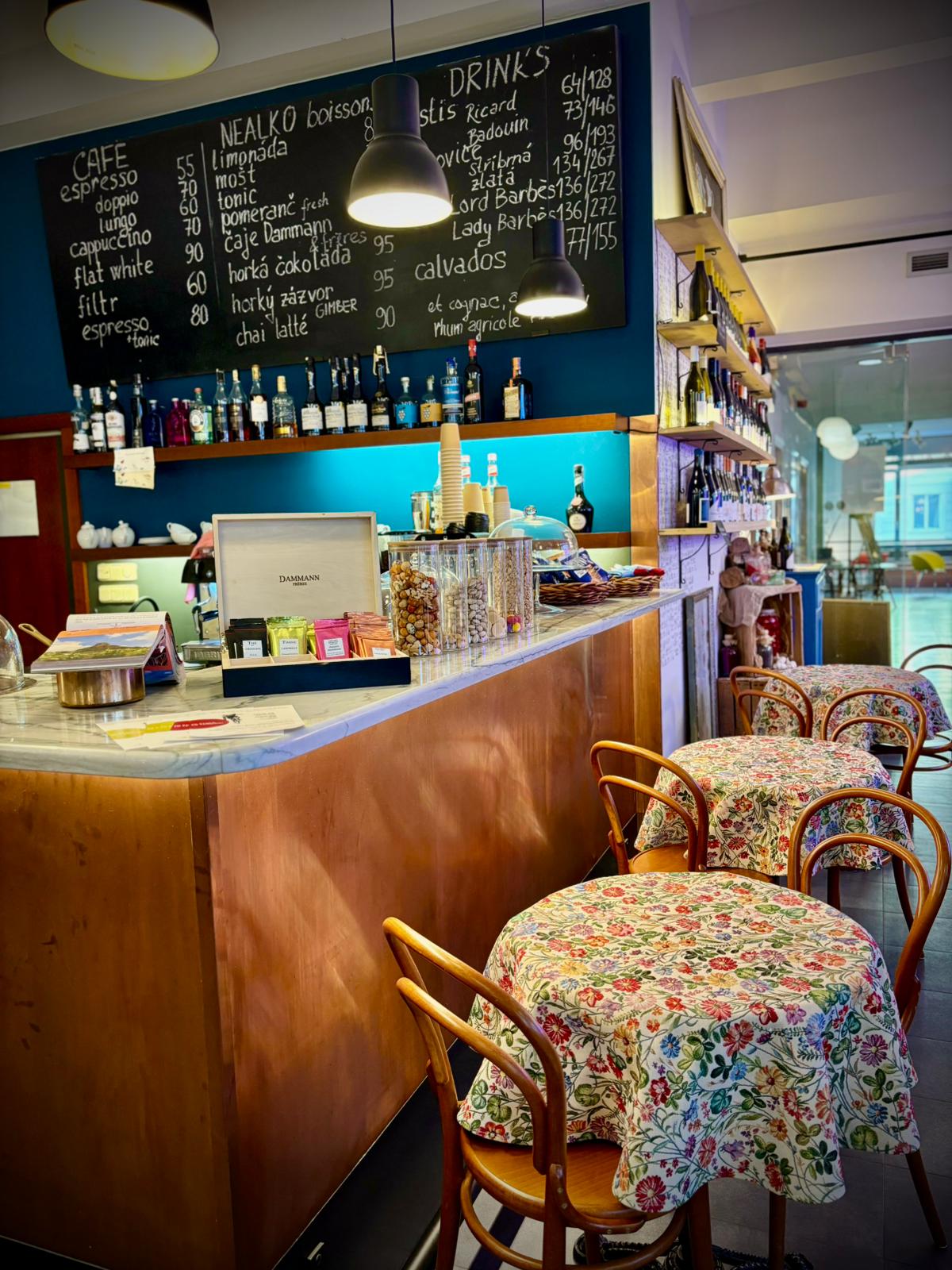 Restaurace a vinárna Na břehu Rhôny Bistro 35 foto 3
