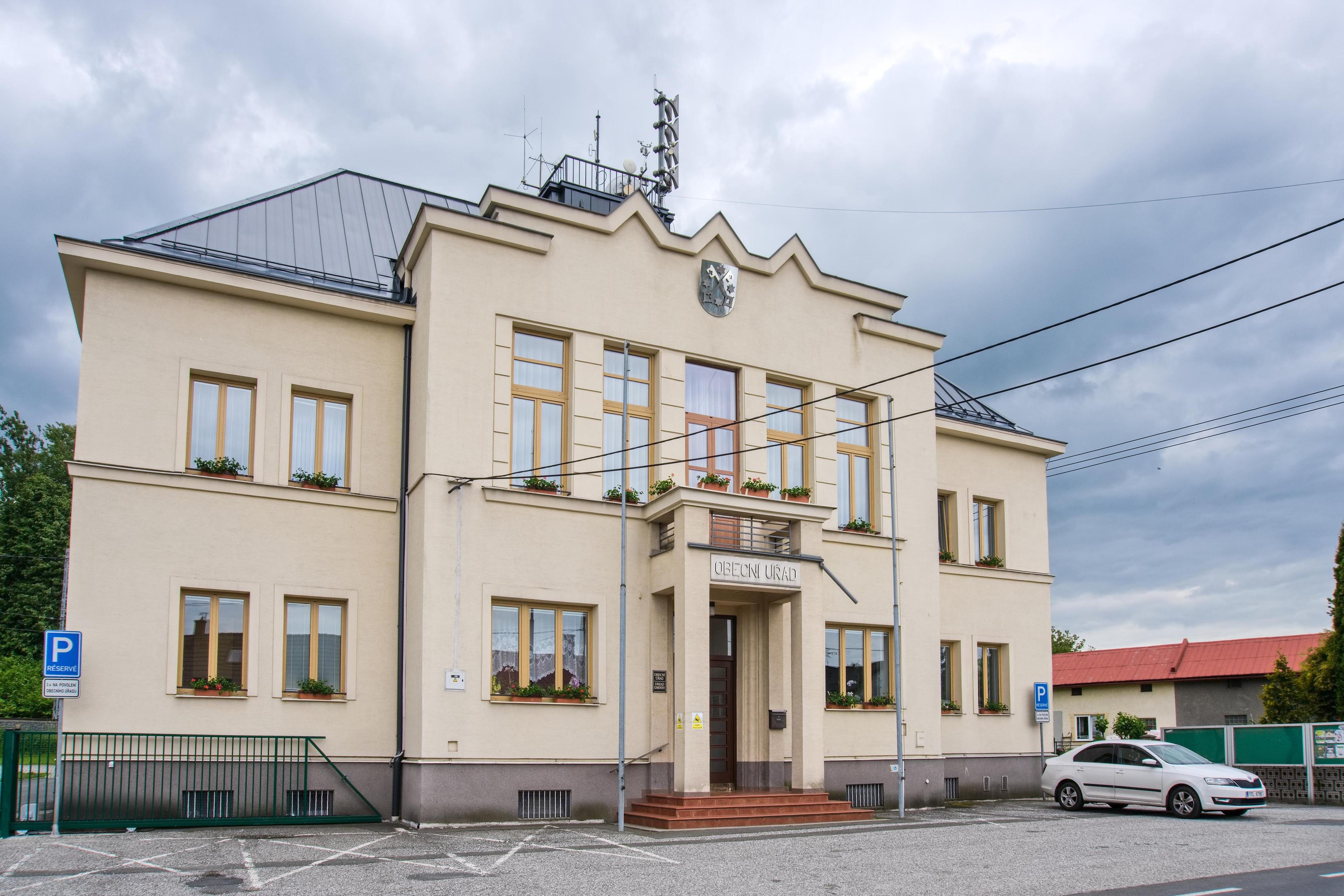 Petrovice u Karviné - obecní úřad foto 2