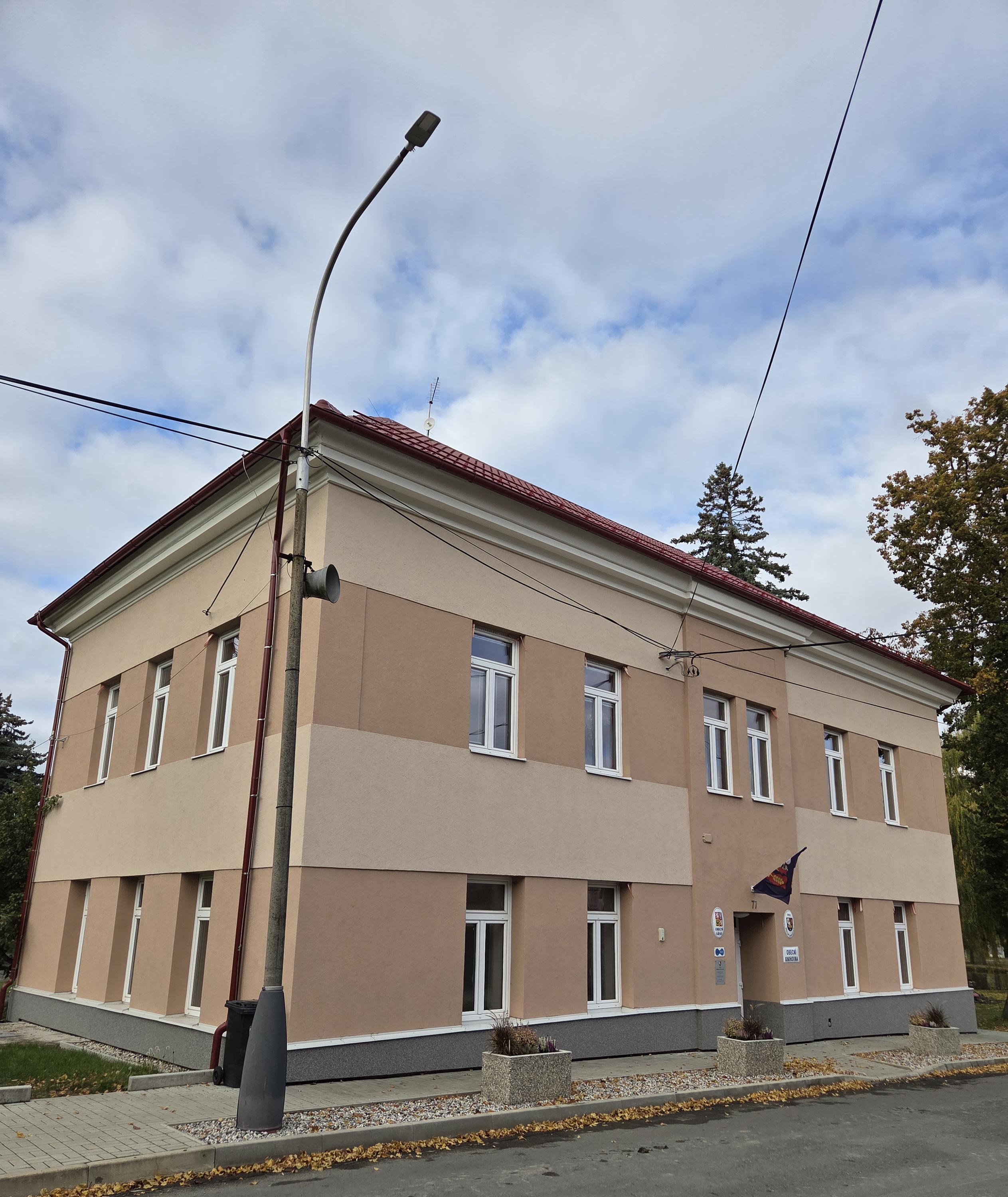 Mšecké Žehrovice - obecní úřad foto 3