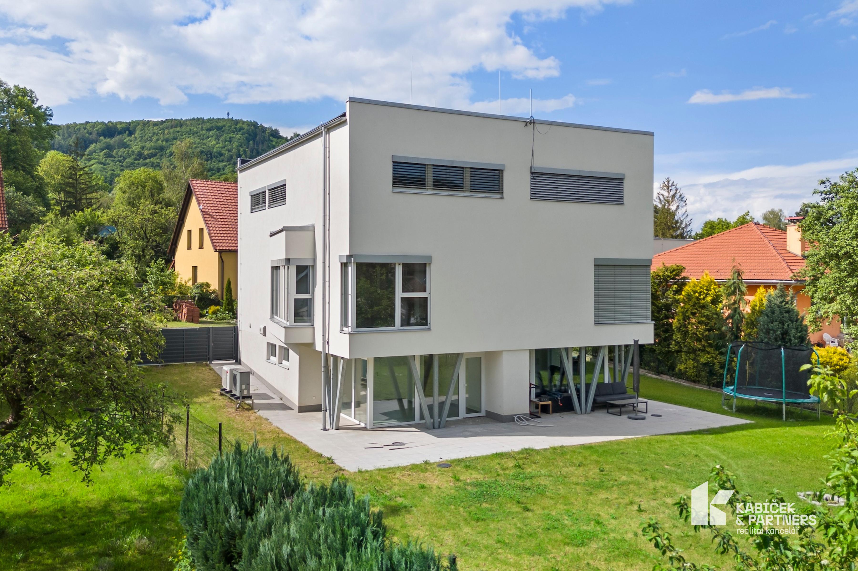 Kabíček & Partners: Realitní kancelář