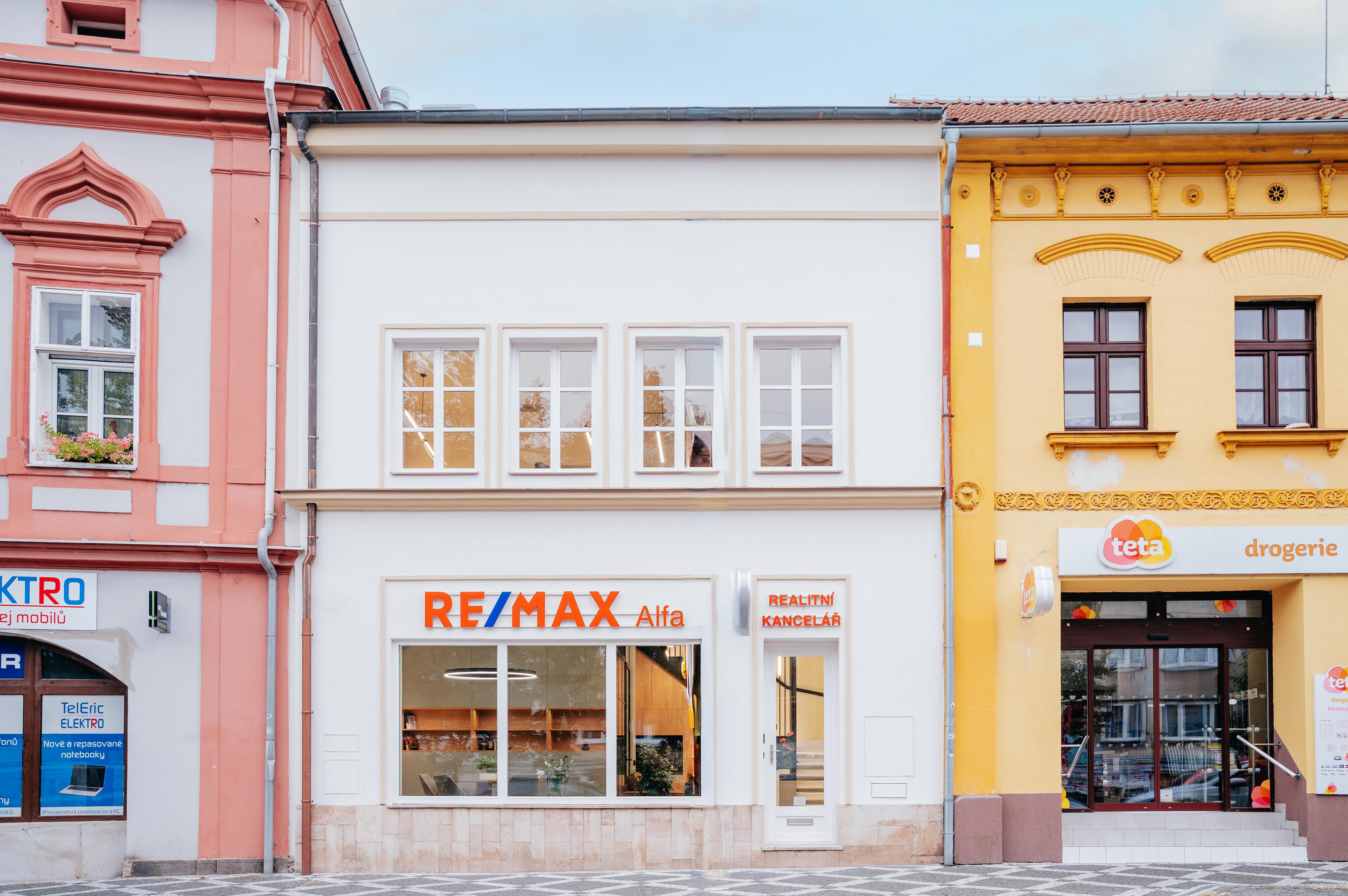 REMAX Alfa