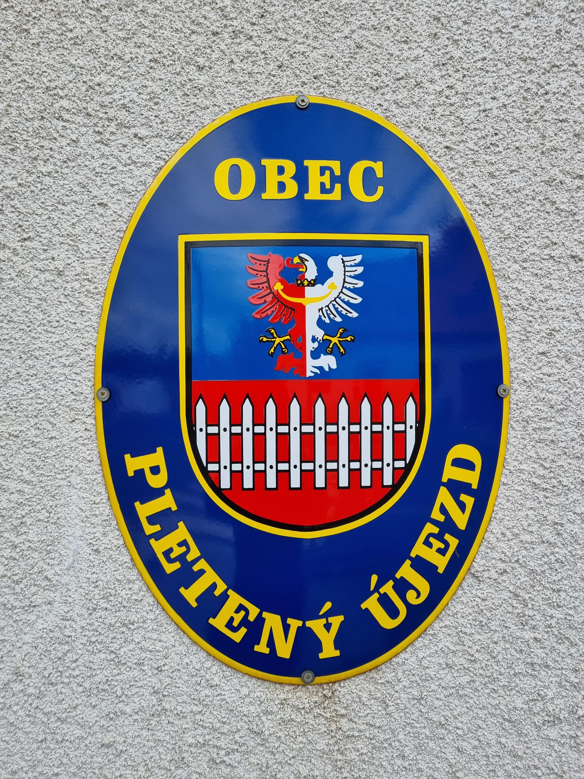 Pletený Újezd - obecní úřad foto 3