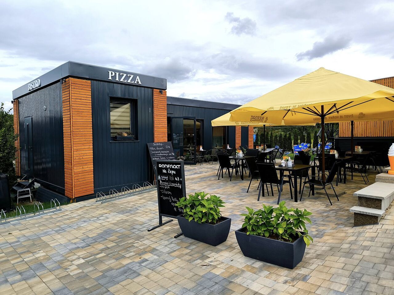 Bistro u kadeřnictví foto 2