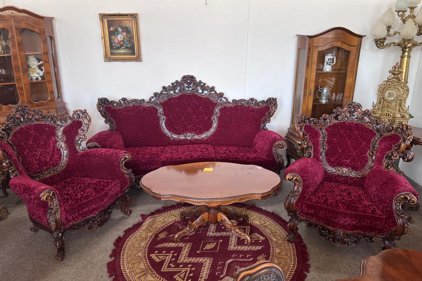 Novinka: Zámecká barokní sedací souprava