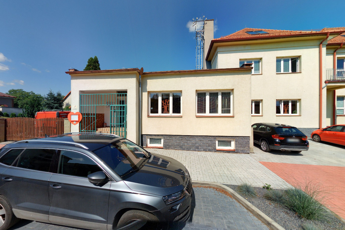 MŠ Valentýnka Hřebeč, Školská