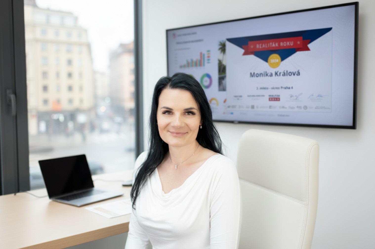 Monika Králová realitní makléřka foto 2