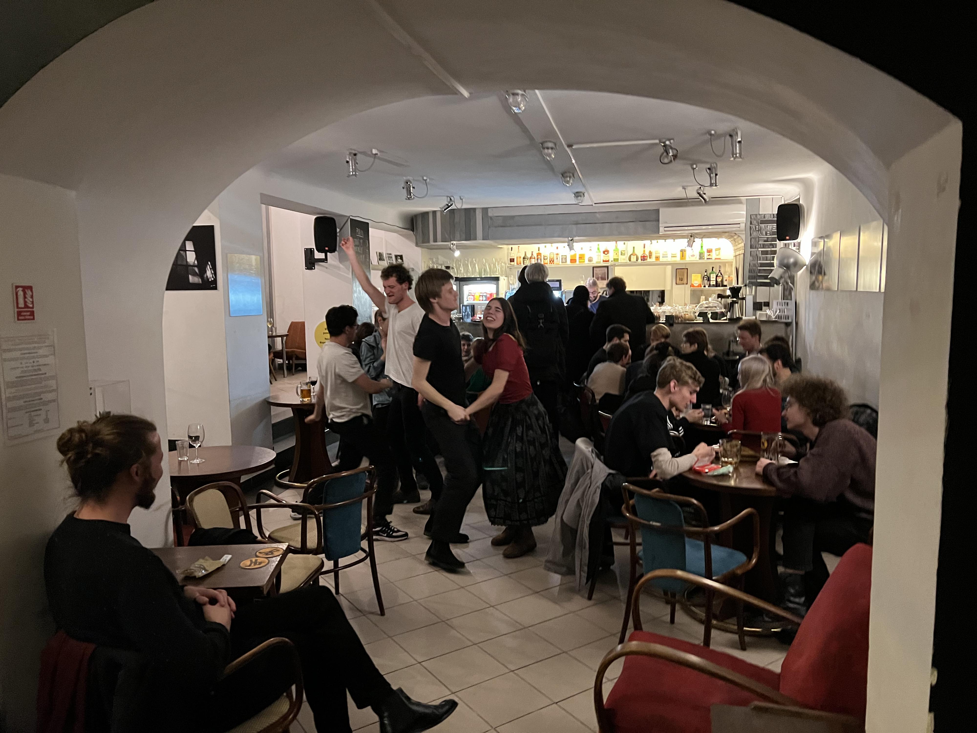 Kavárna Ponrepo foto 3