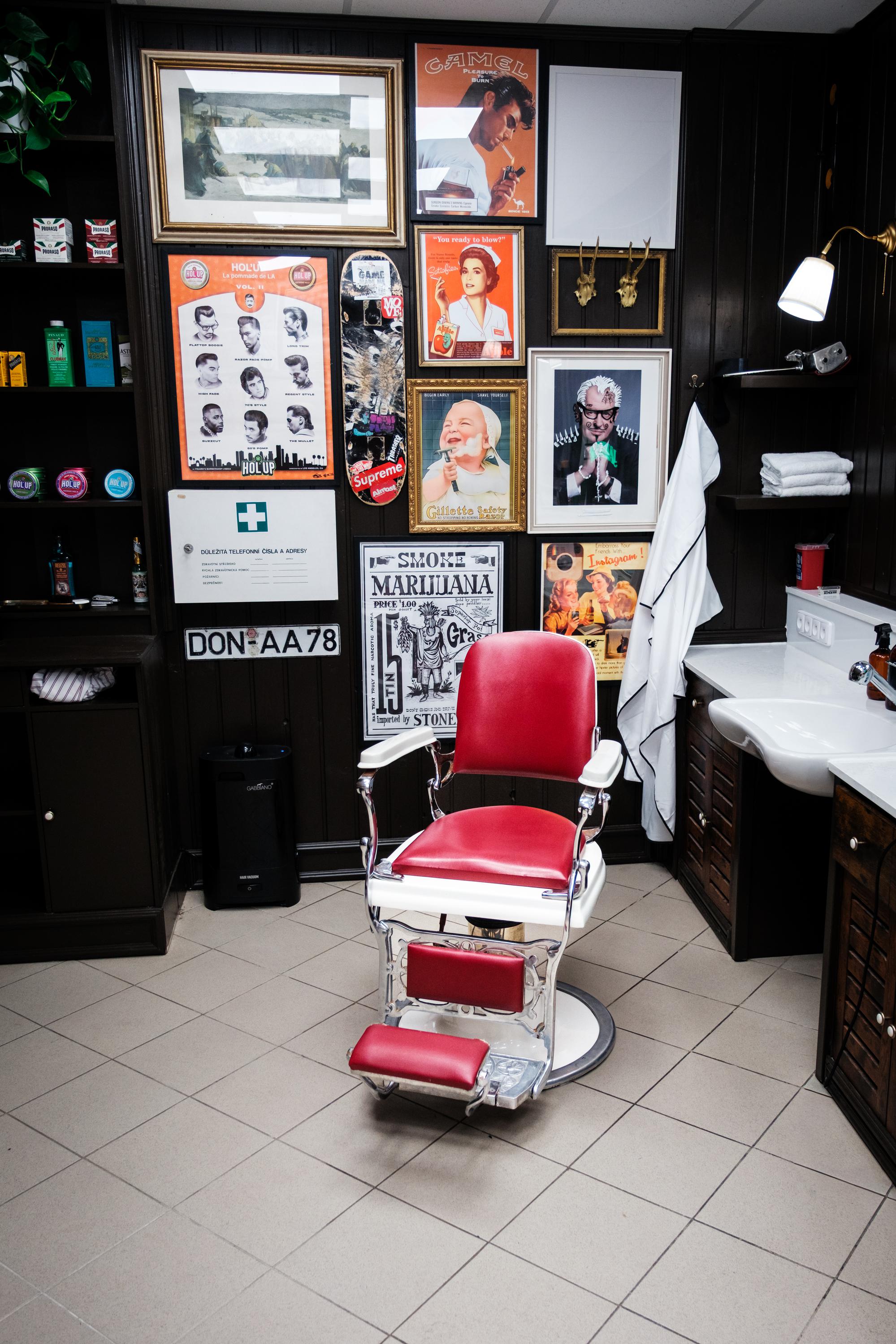 HUBERTOVO HOLIČSTVÍ - barbershop Česká Třebová foto 4