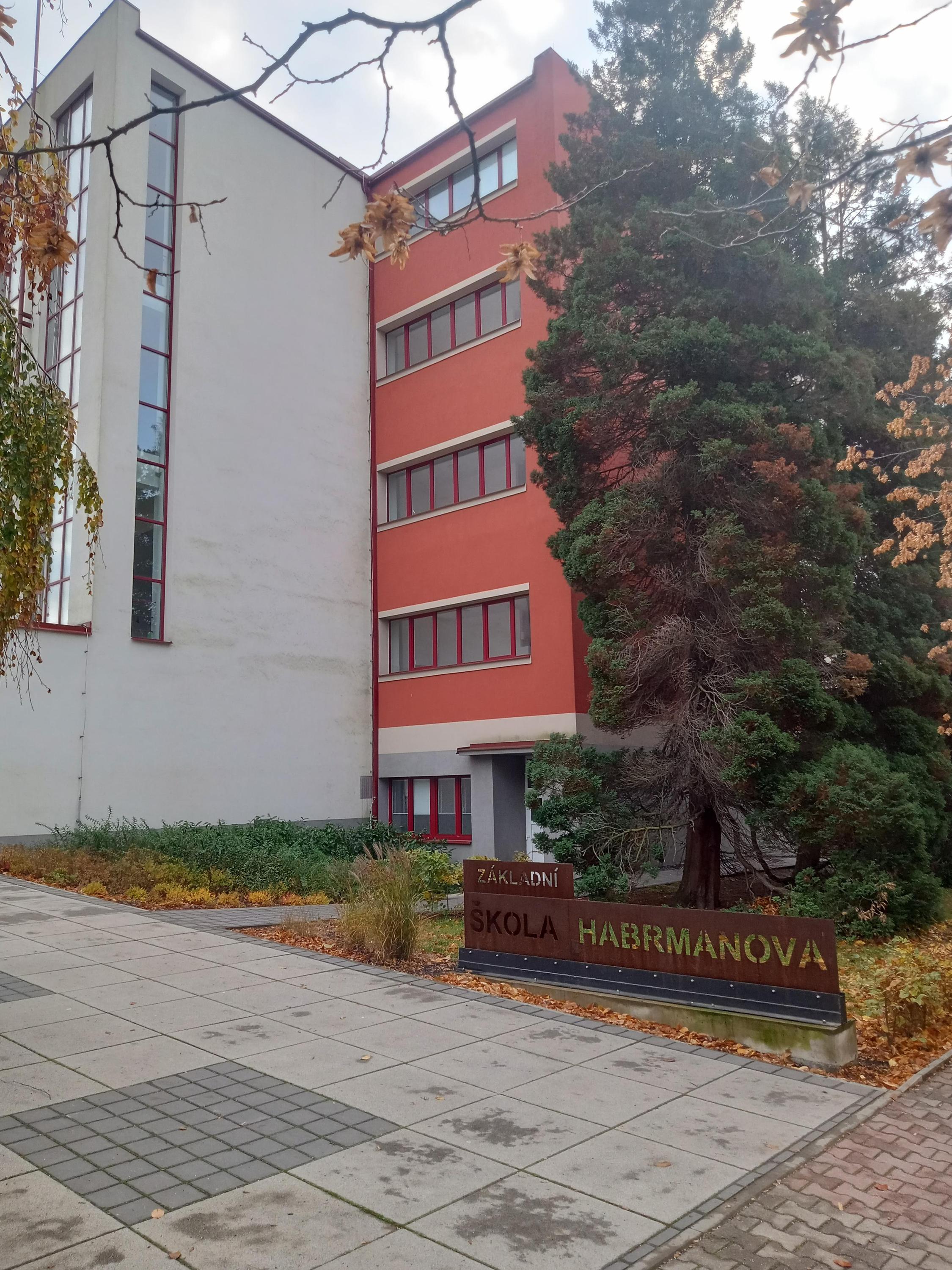 Základní škola Česká Třebová, Habrmanova foto 3