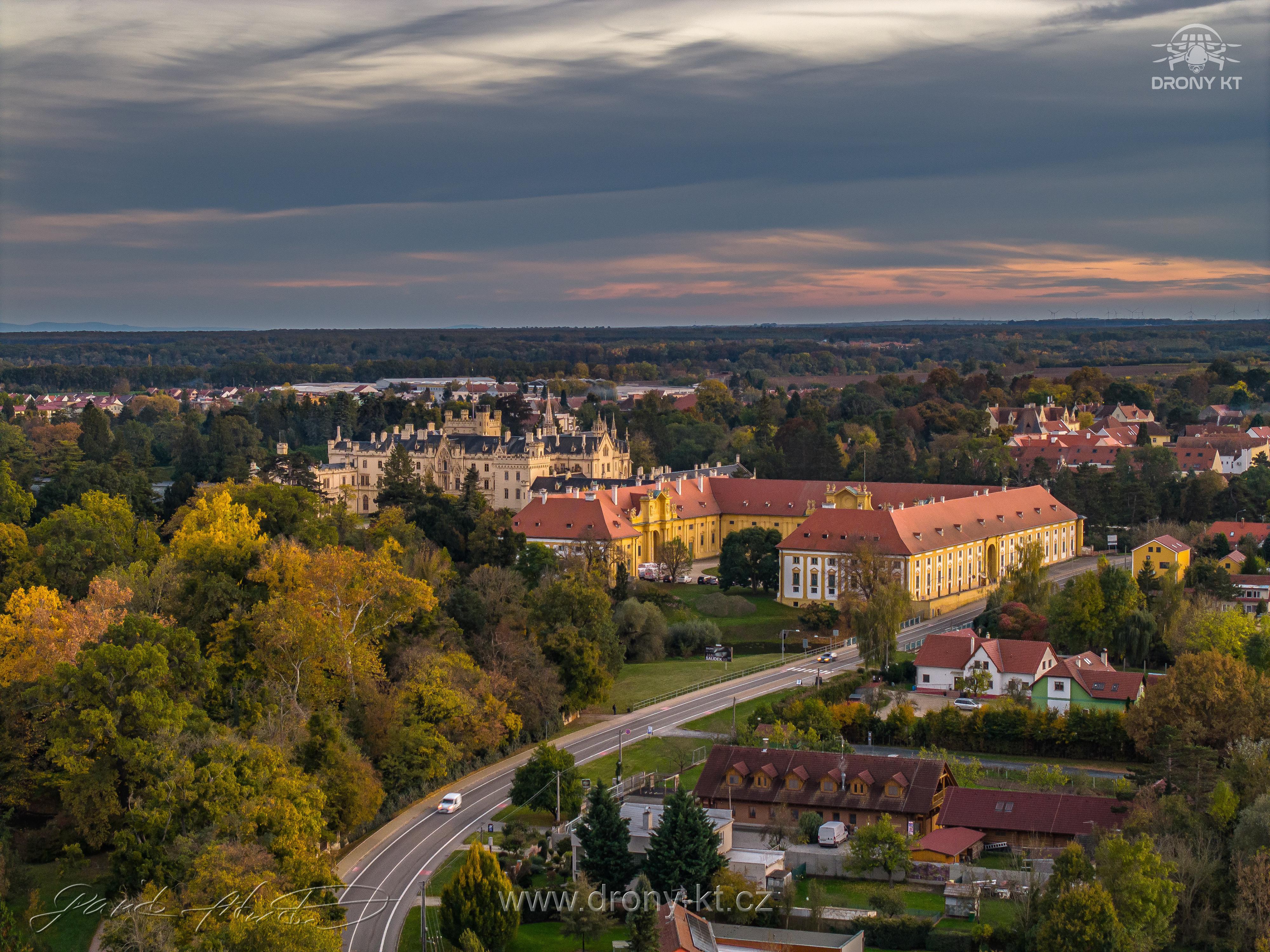 Státní zámek Valtice foto 3