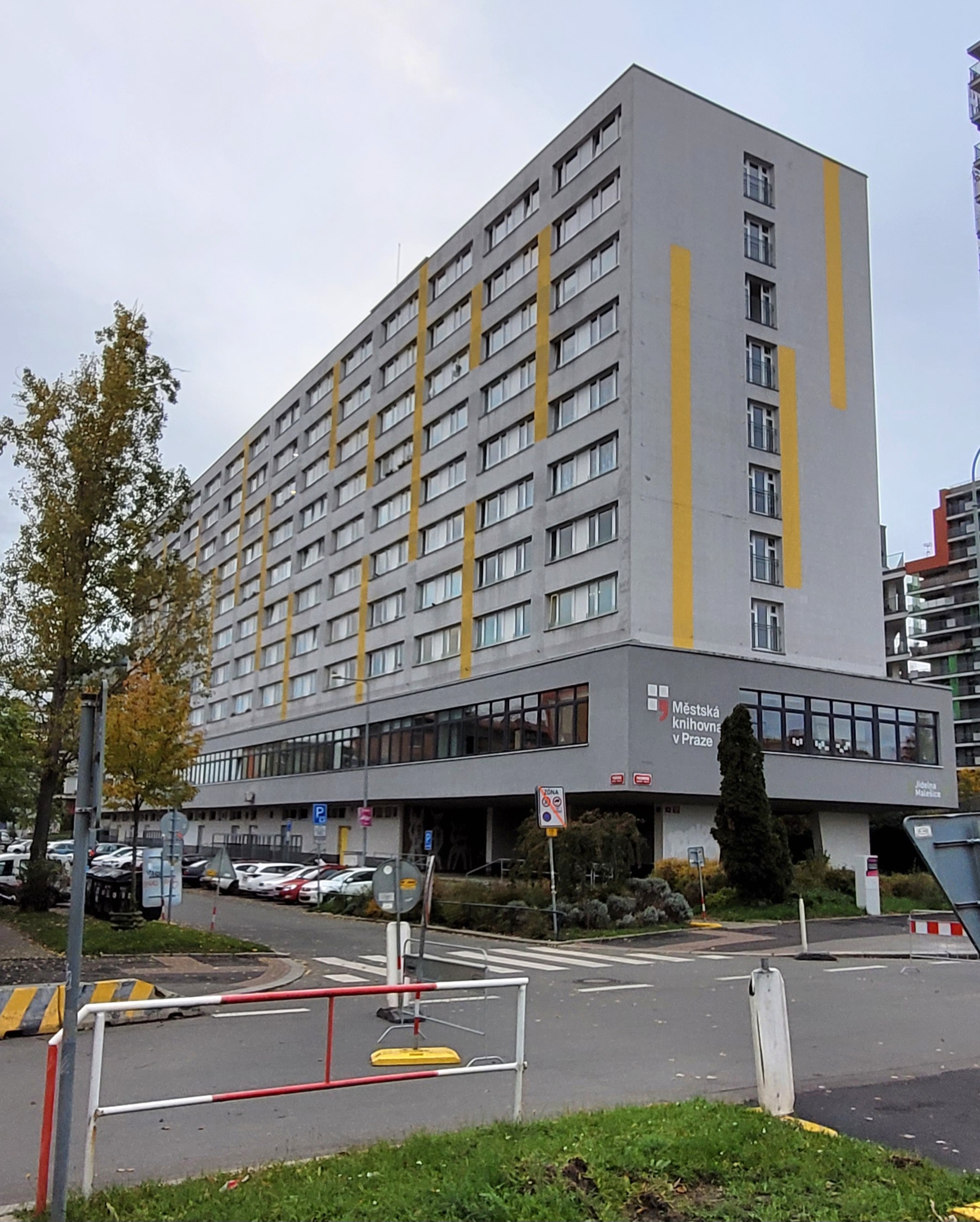 Městská knihovna v Praze - Malešice foto 4