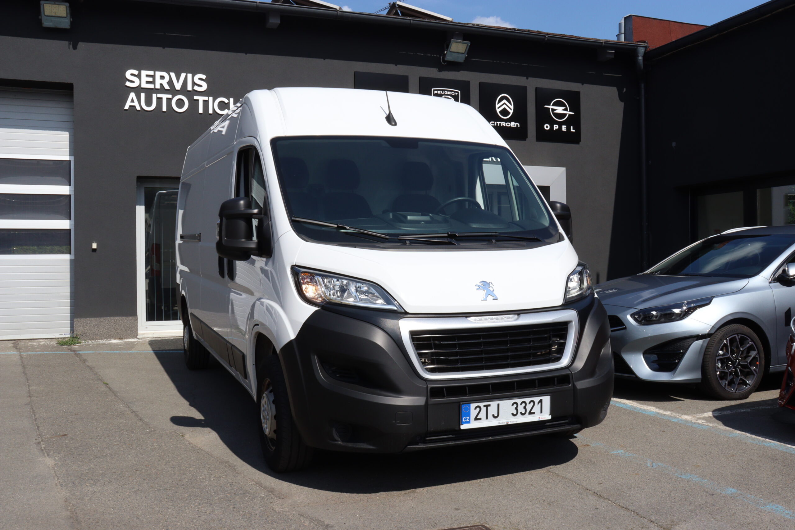 Krátkodobý i dlouhodobý pronájem vozu Boxer L3H2