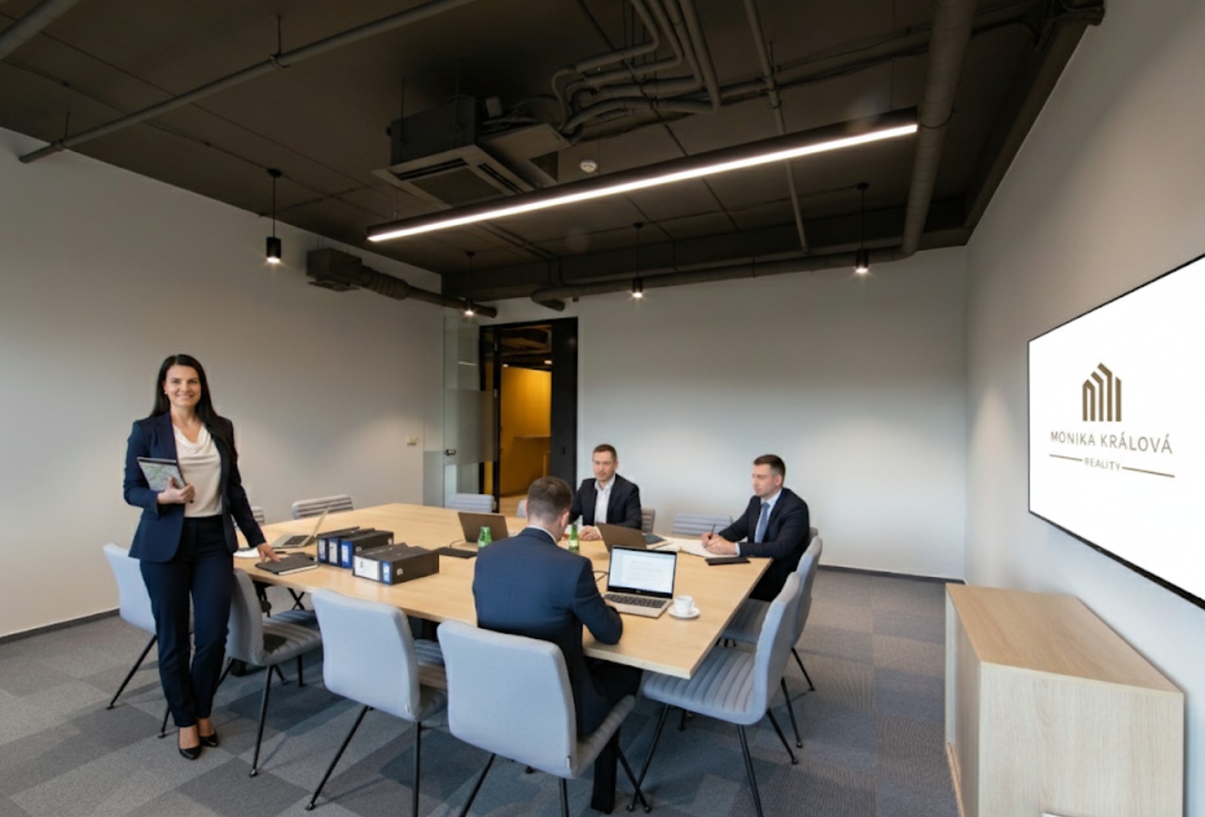 Monika Králová realitní makléřka foto 5