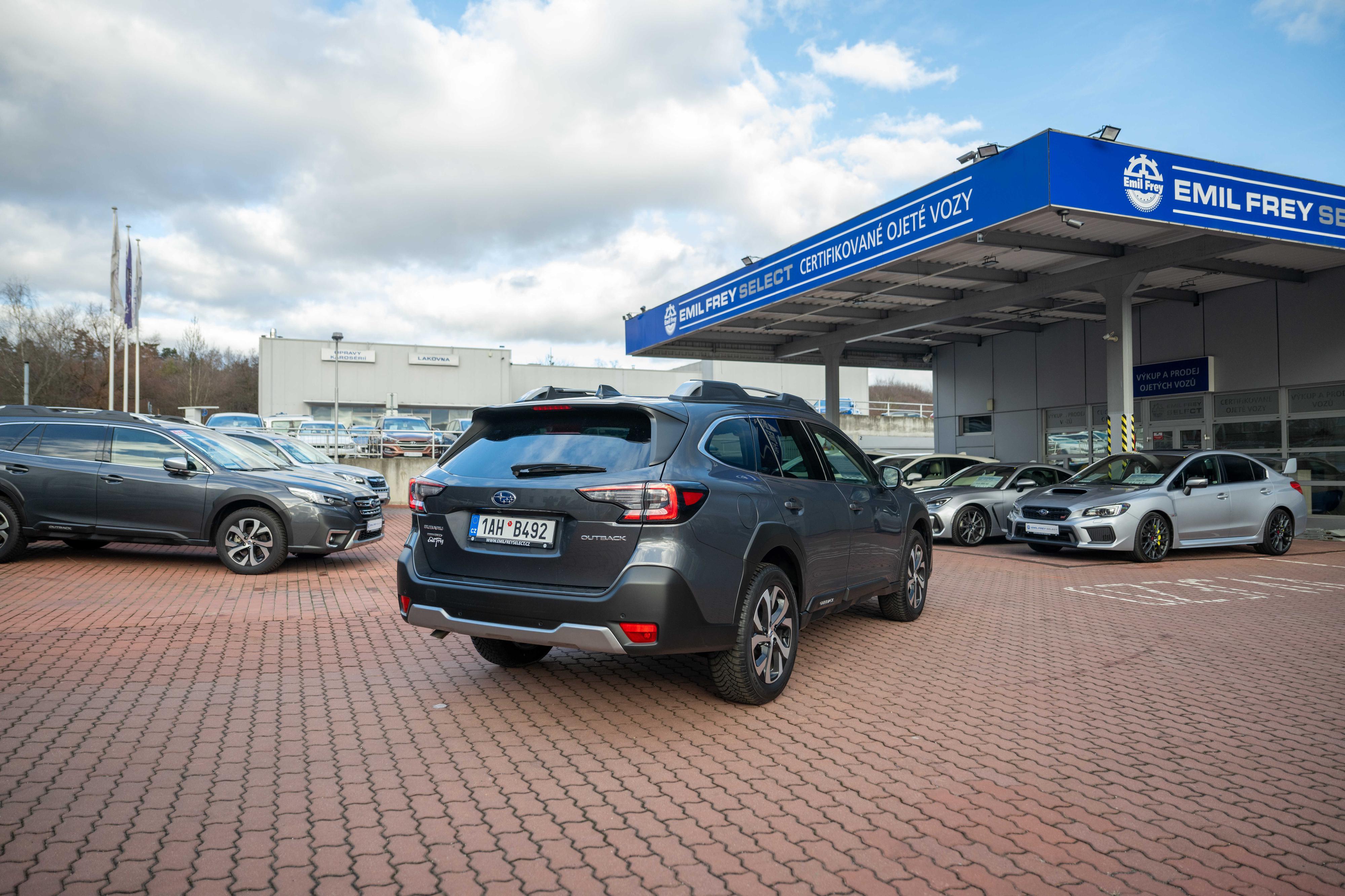 Emil Frey - ojeté vozy - Pekařská foto 3