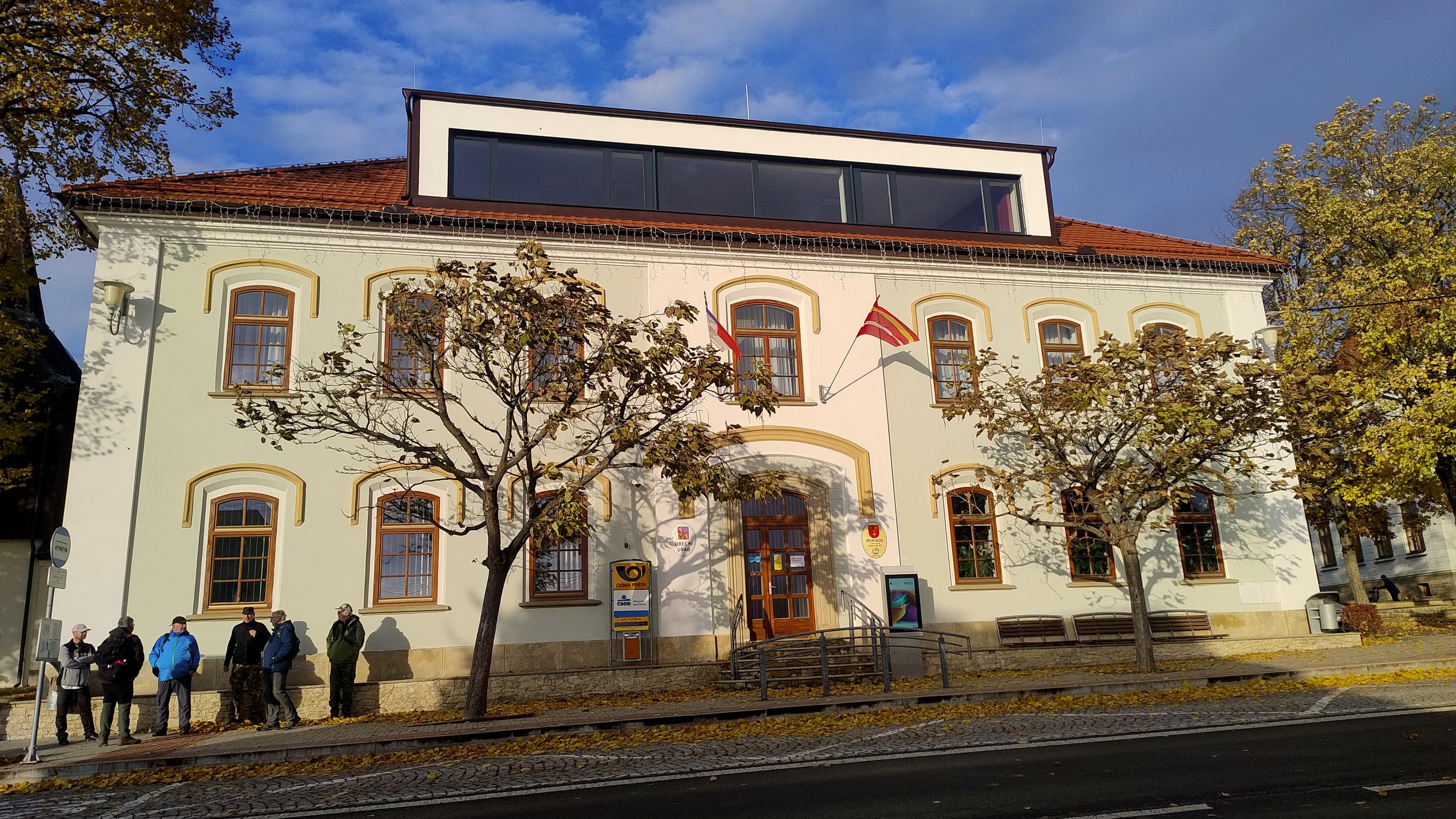Dolní Újezd - obecní úřad foto 2