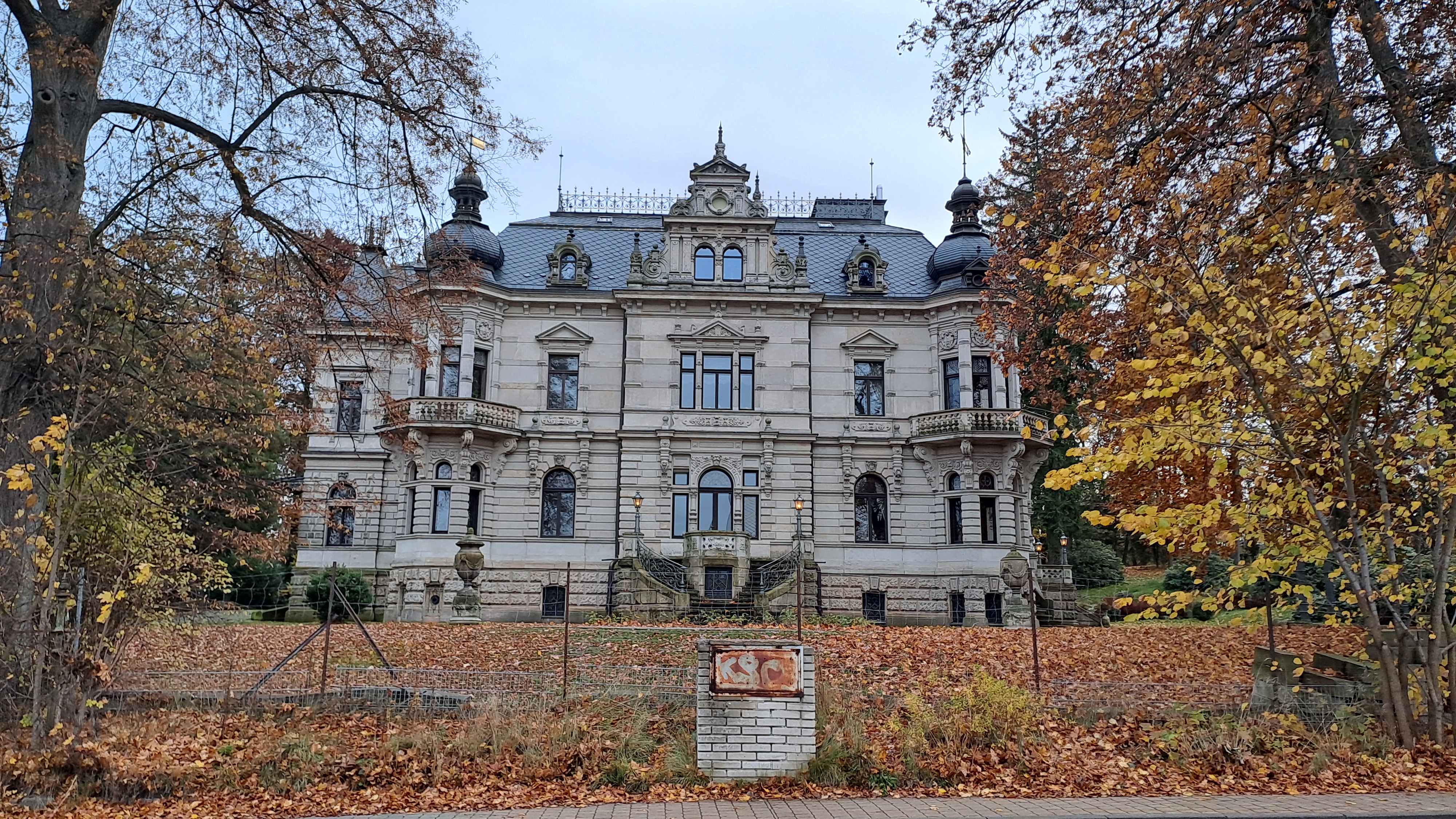 KÁMEN A ZTVÁRNĚNÍ, s.r.o.