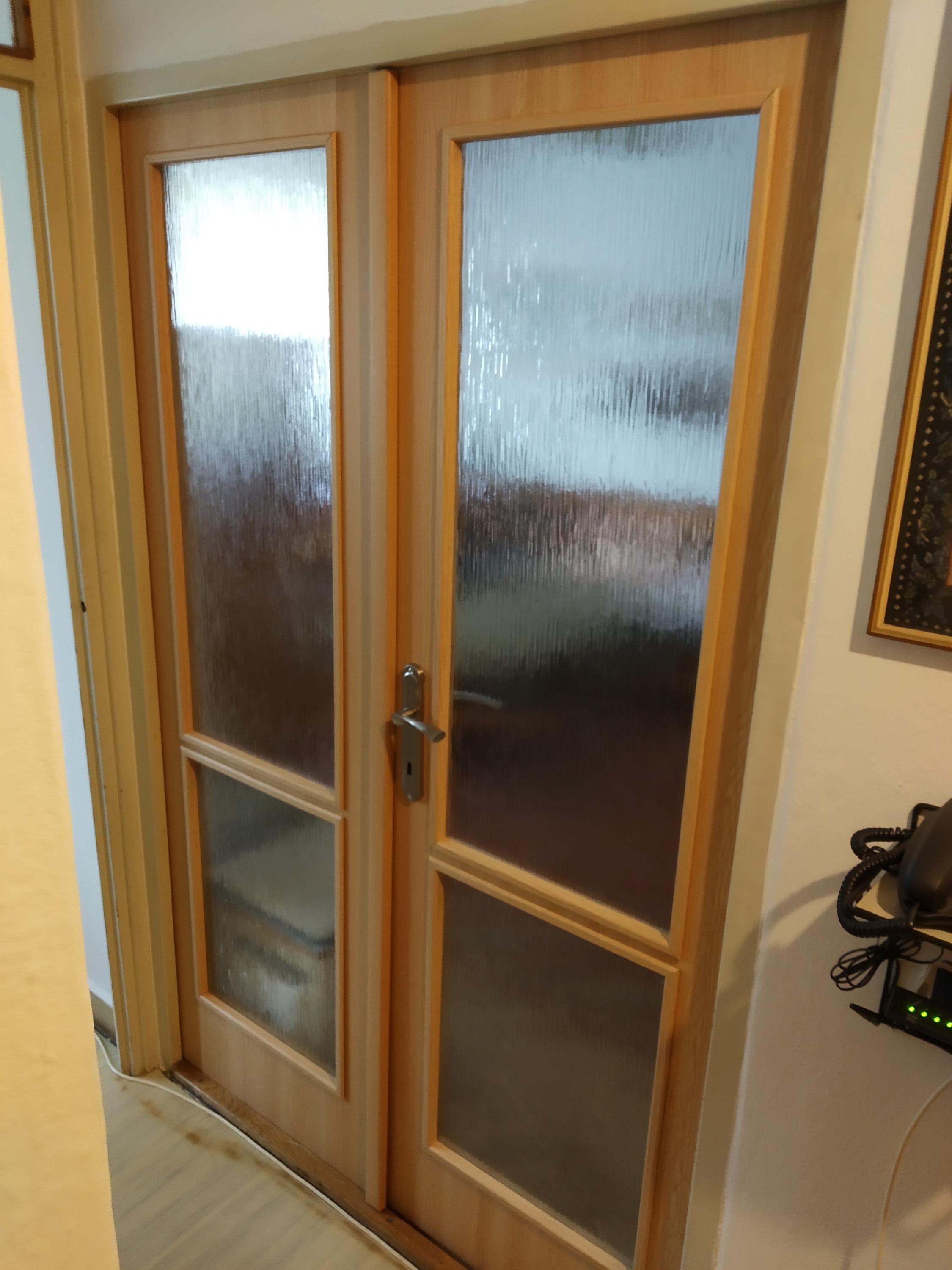 Renovia - RENOVACE DVEŘÍ, ZÁRUBNÍ a UMAKARTU foto 4