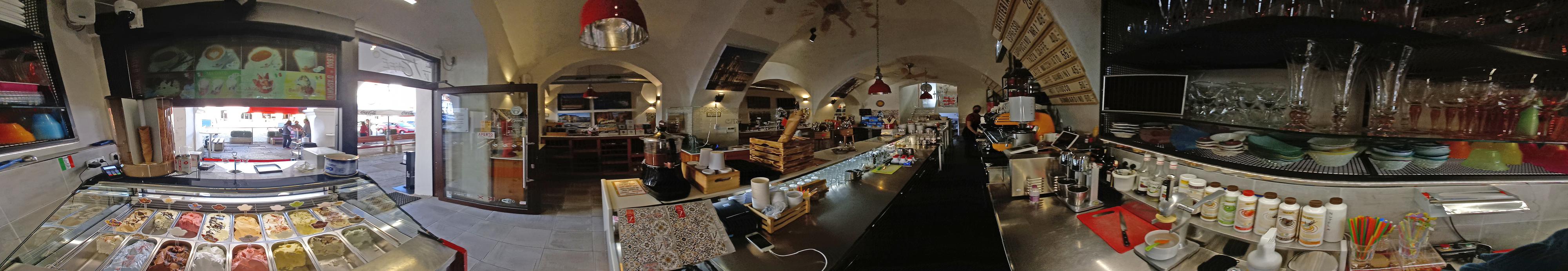 V CAFFÉ foto 3