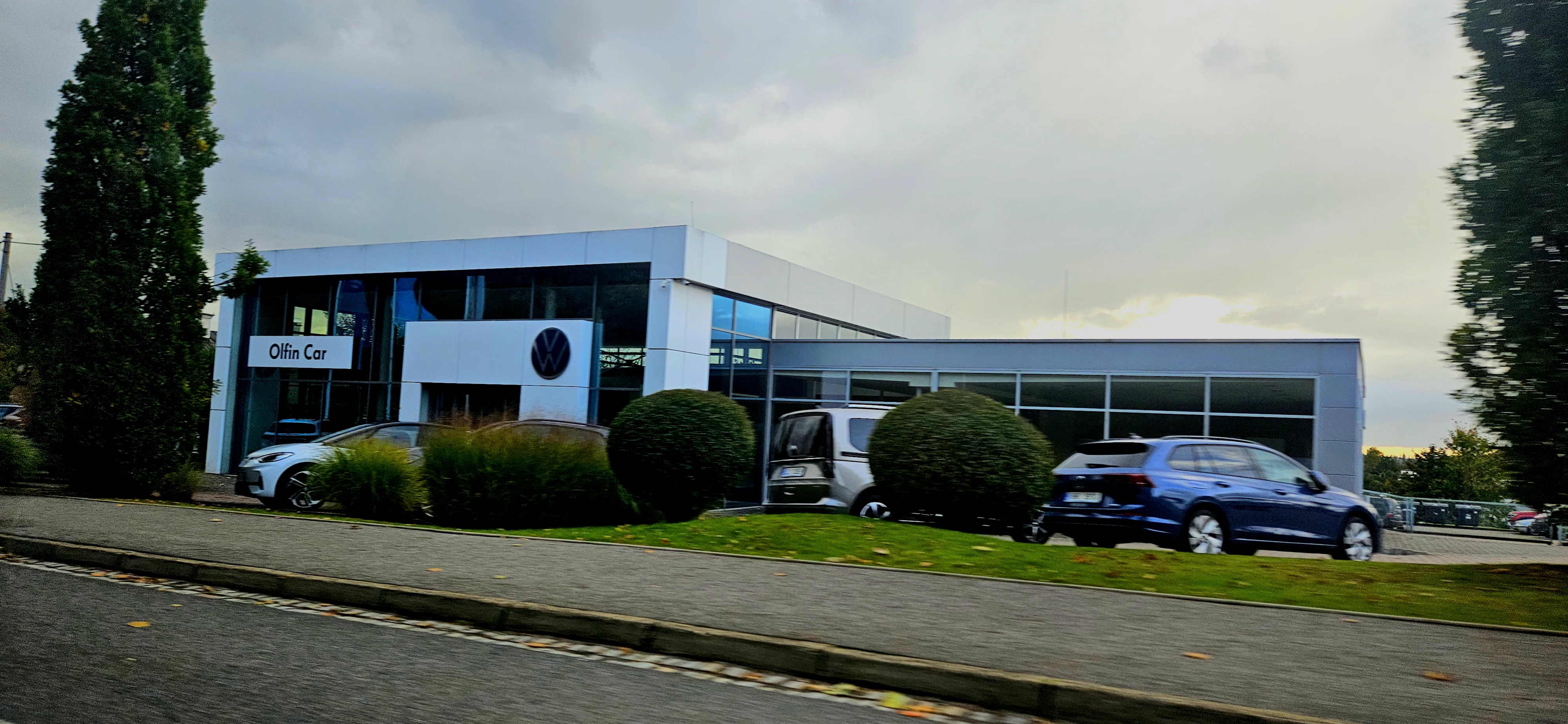 OLFIN Car s.r.o. - Volkswagen foto 3