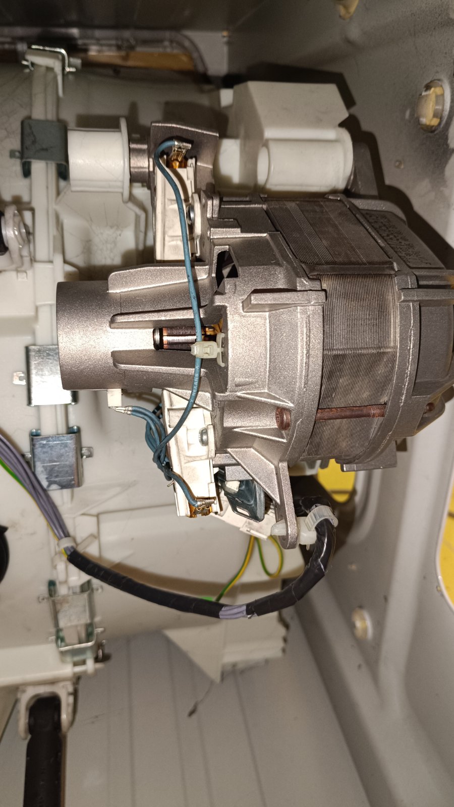 Oprava domácích spotřebičů - Anton Sidelnyk foto 2