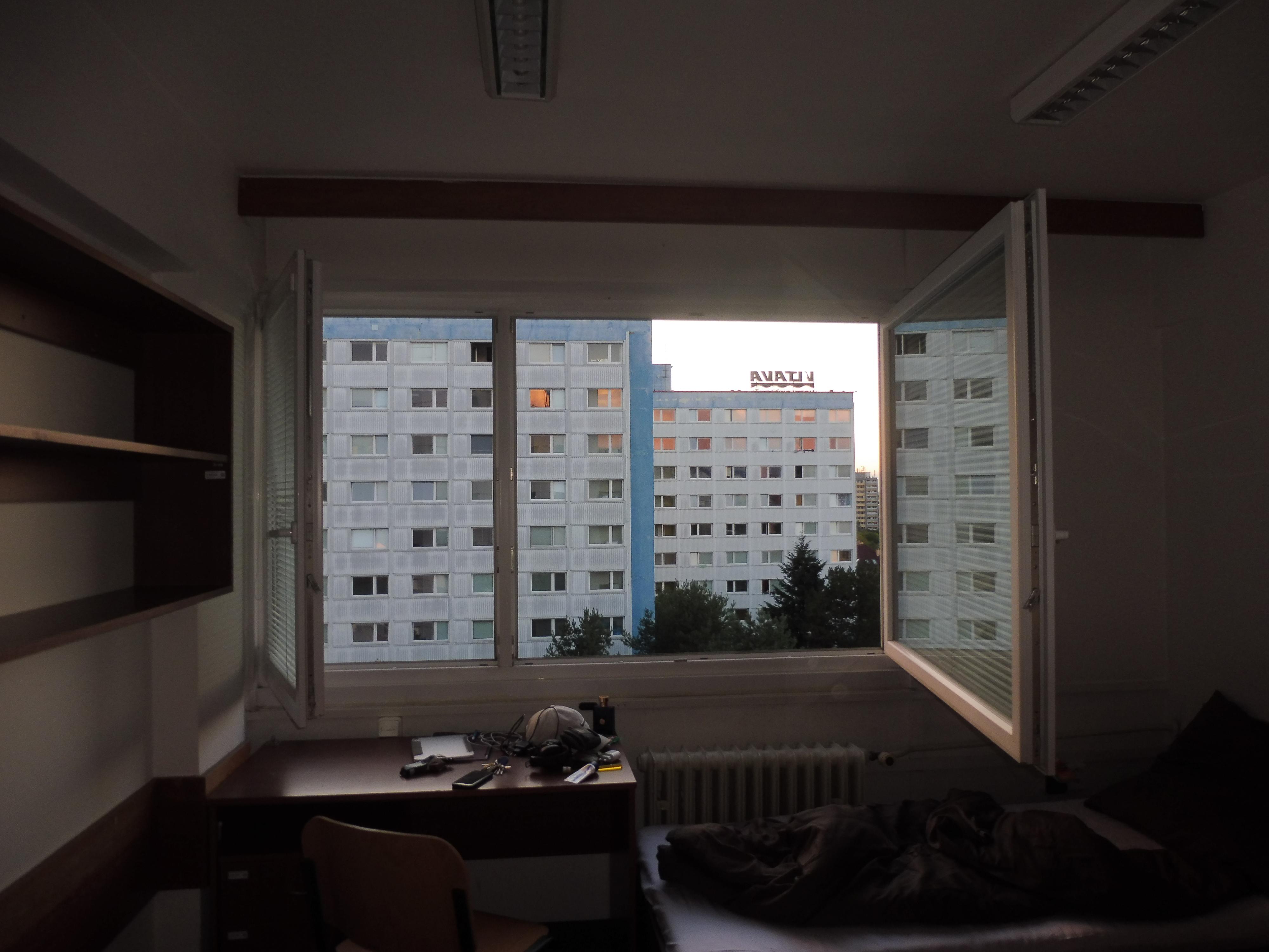 Kolej areál Hostivař - Univerzita Karlova foto 3