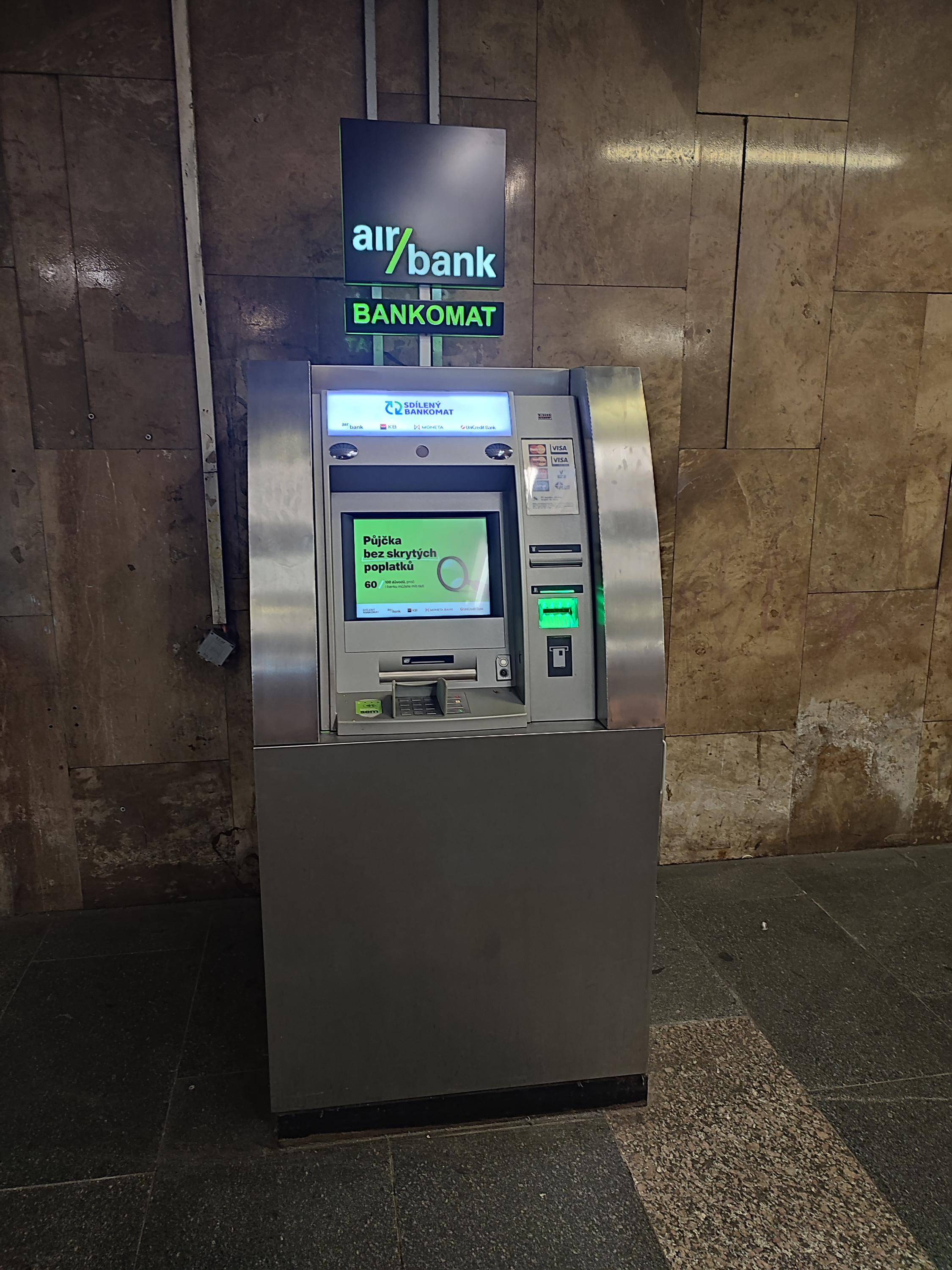 Bankomat Air Bank foto 2