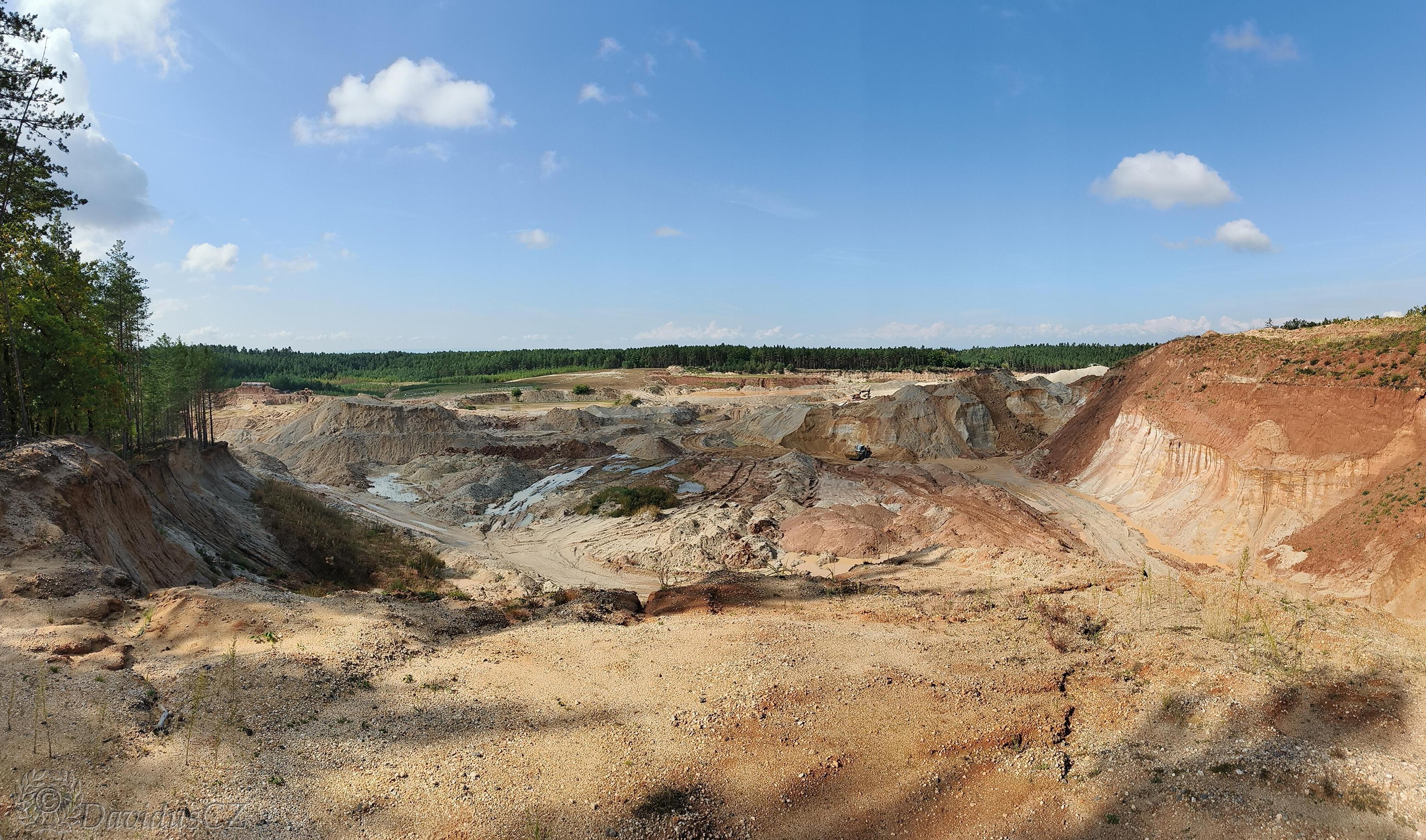 Pískovna Velká Černoc - České štěrkopísky spol. s r.o.