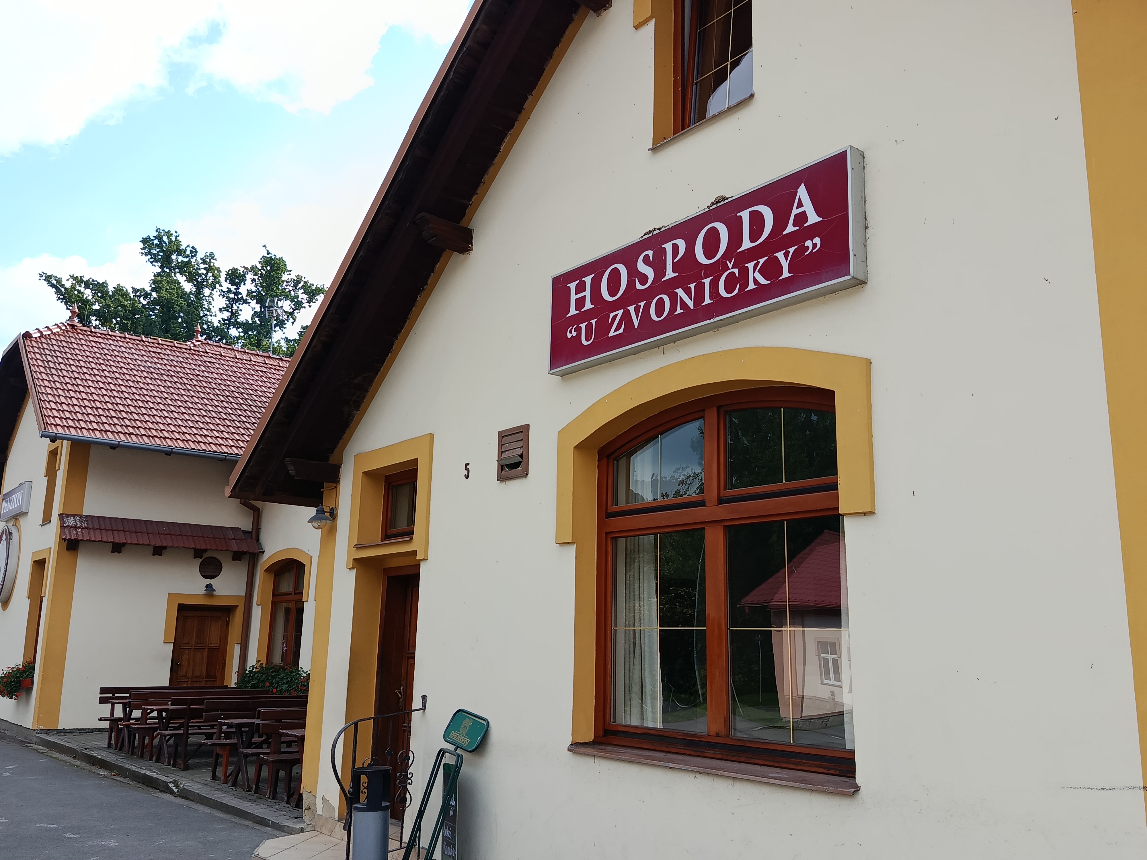 Hospoda U Zvoničky foto 3