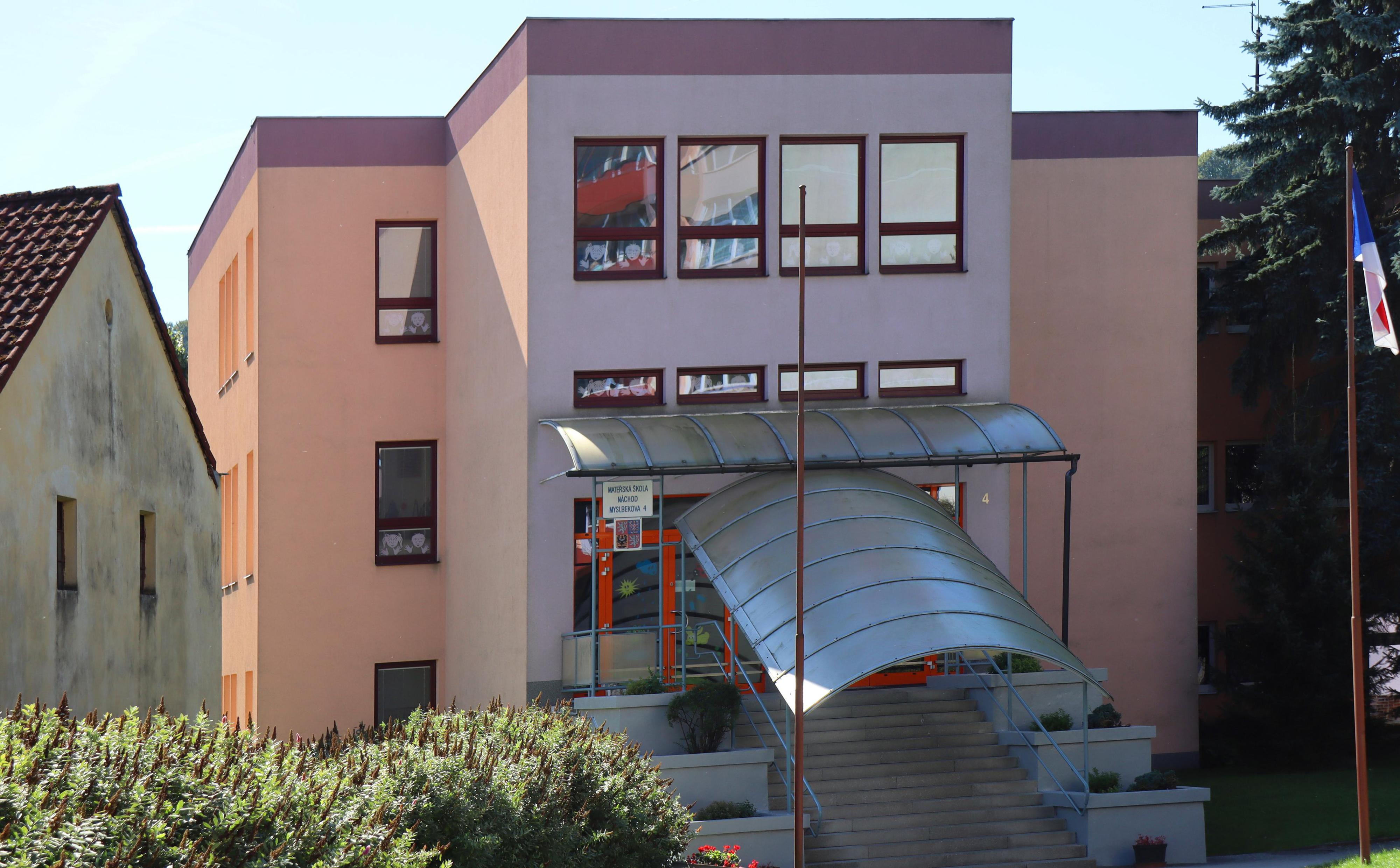 MŠ Náchod, Myslbekova foto 4