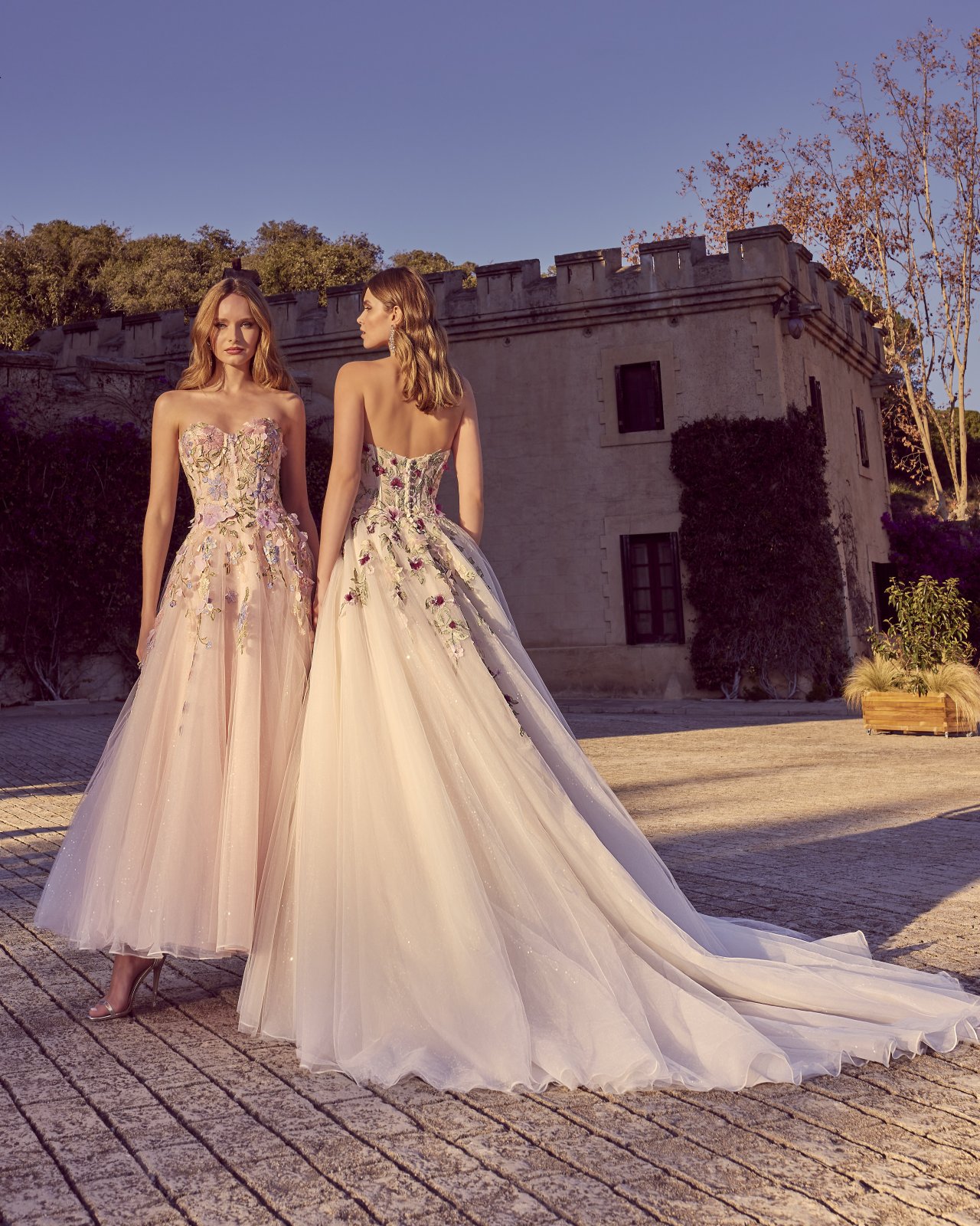 Půjčení svatebních šatů