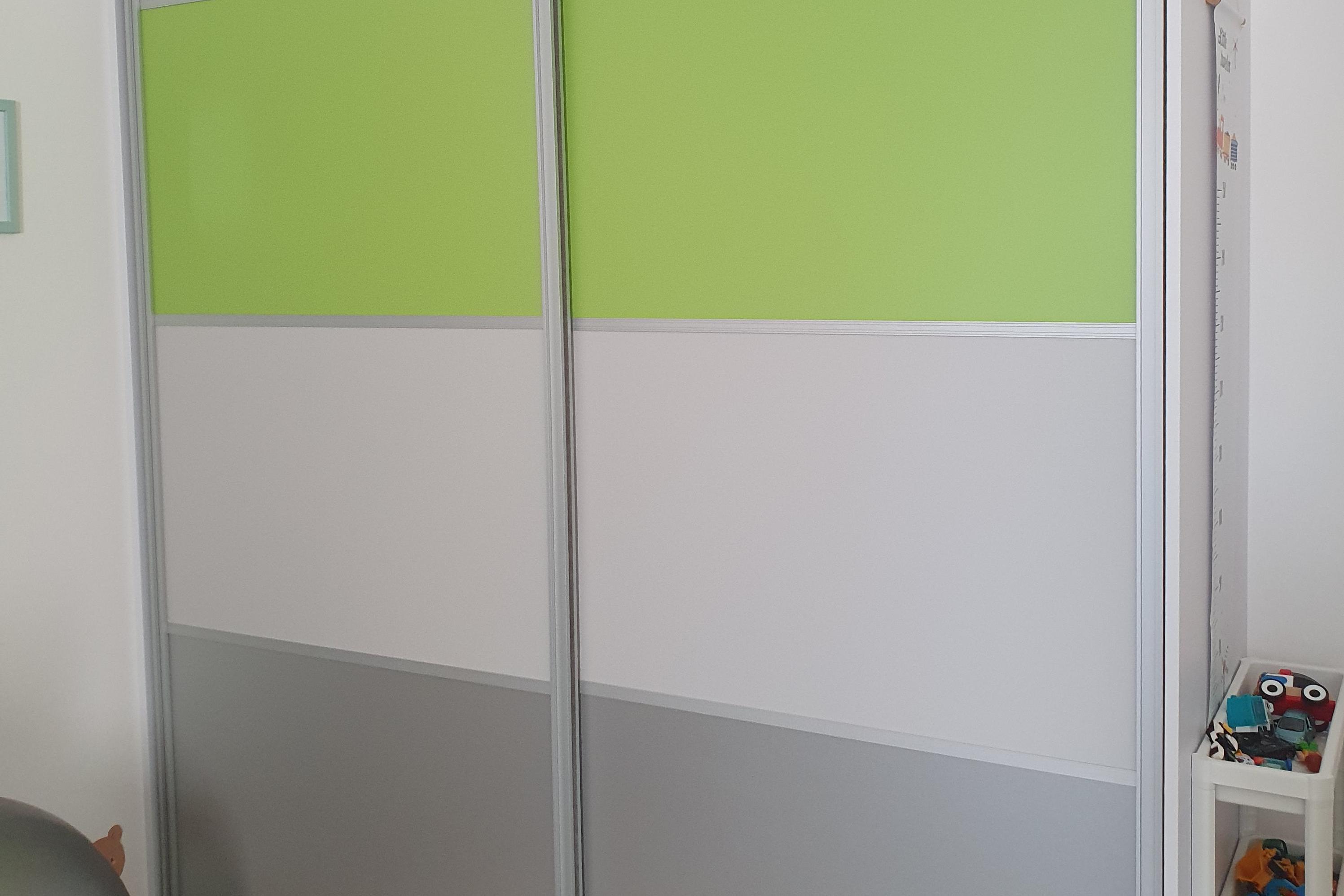 Dětská vestavná skříň