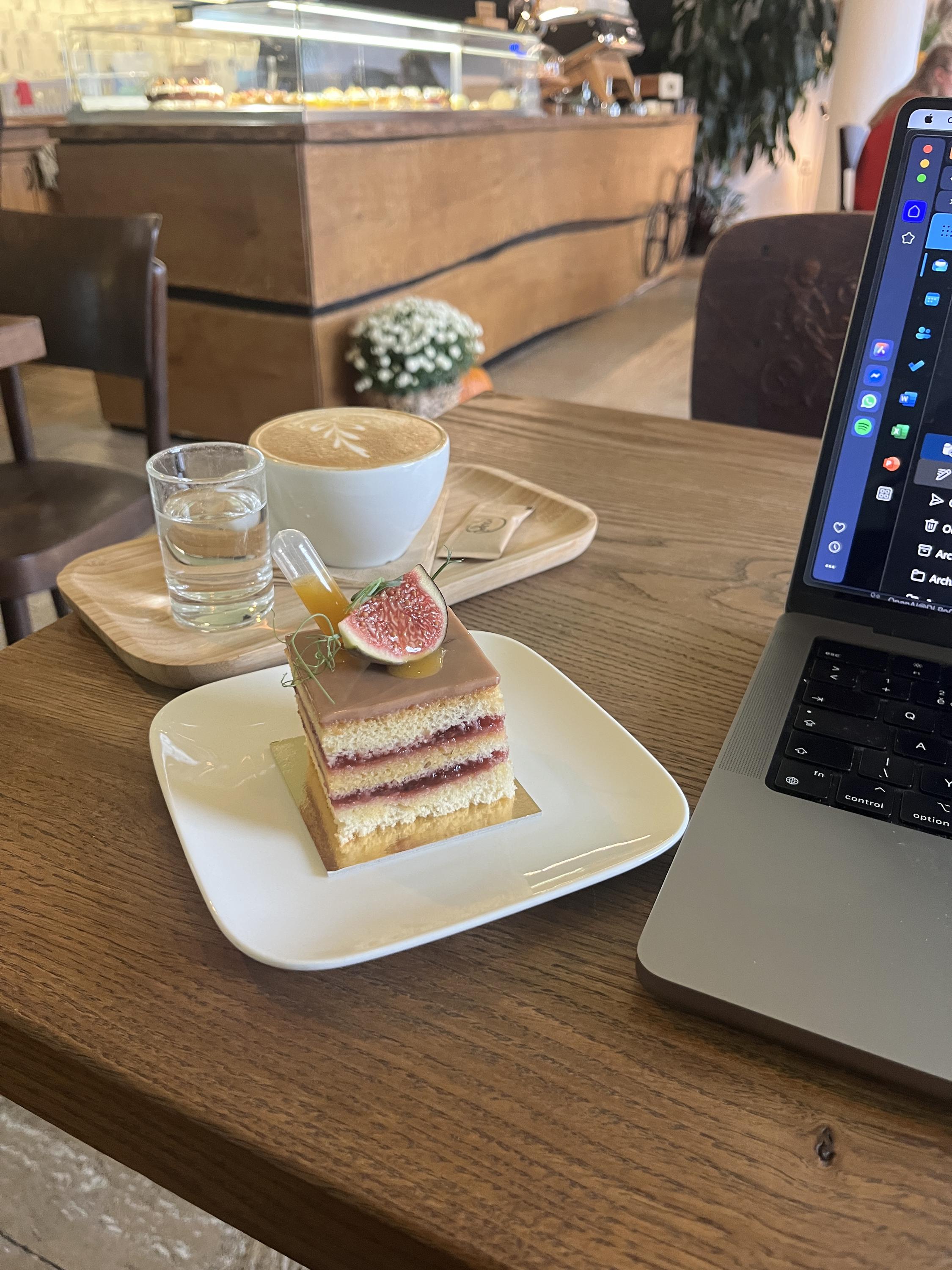Kiwi Café