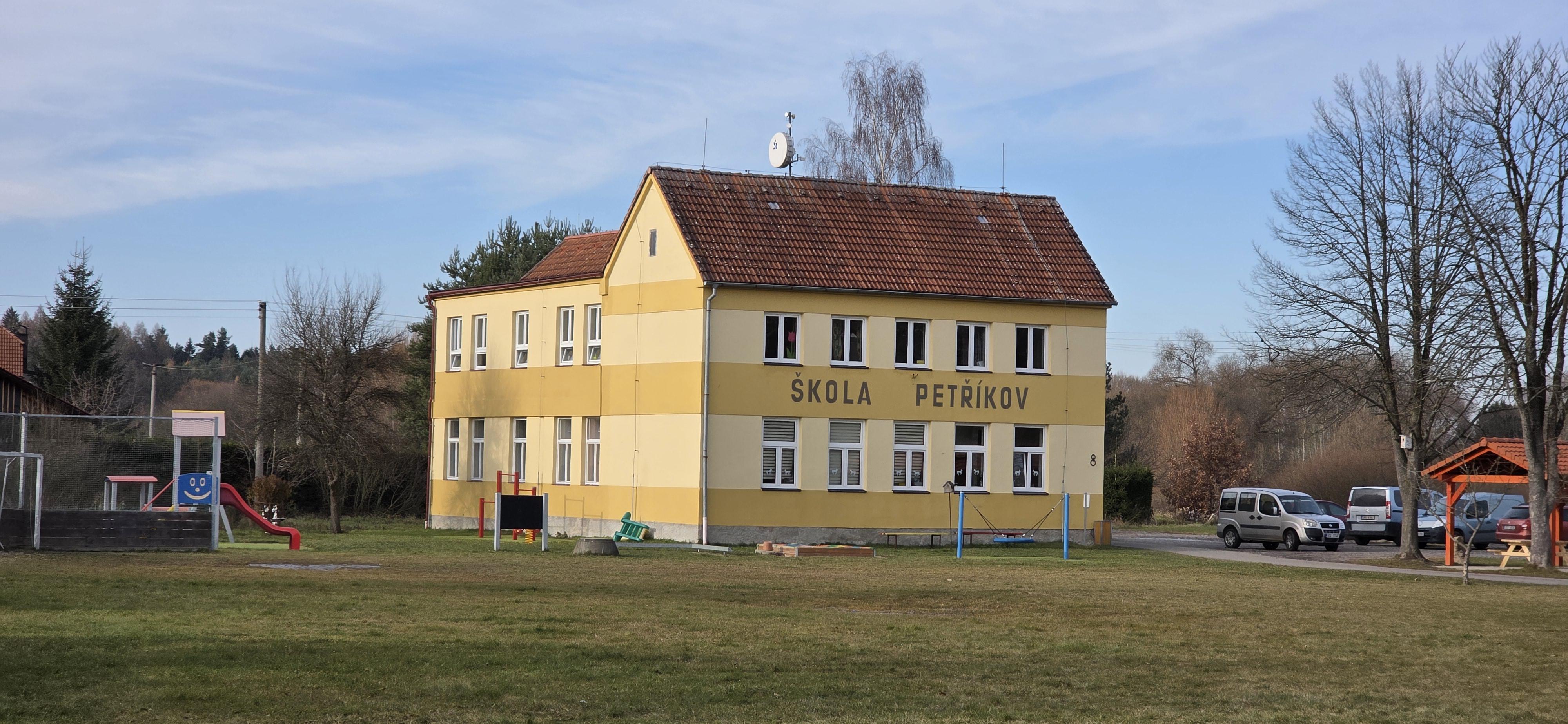 Základní škola Petříkov foto 2