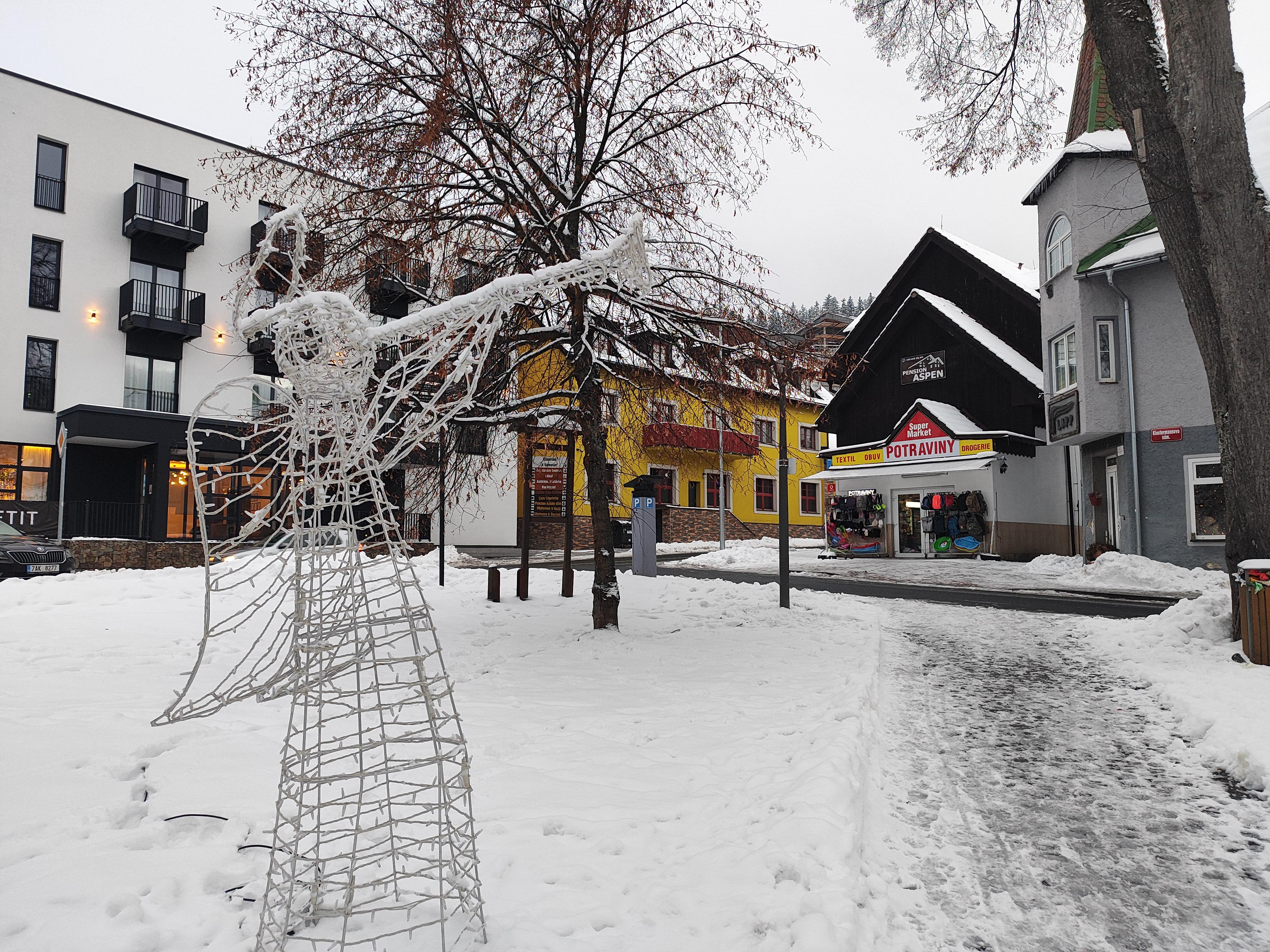 Super Market - Potraviny - Textil foto 2