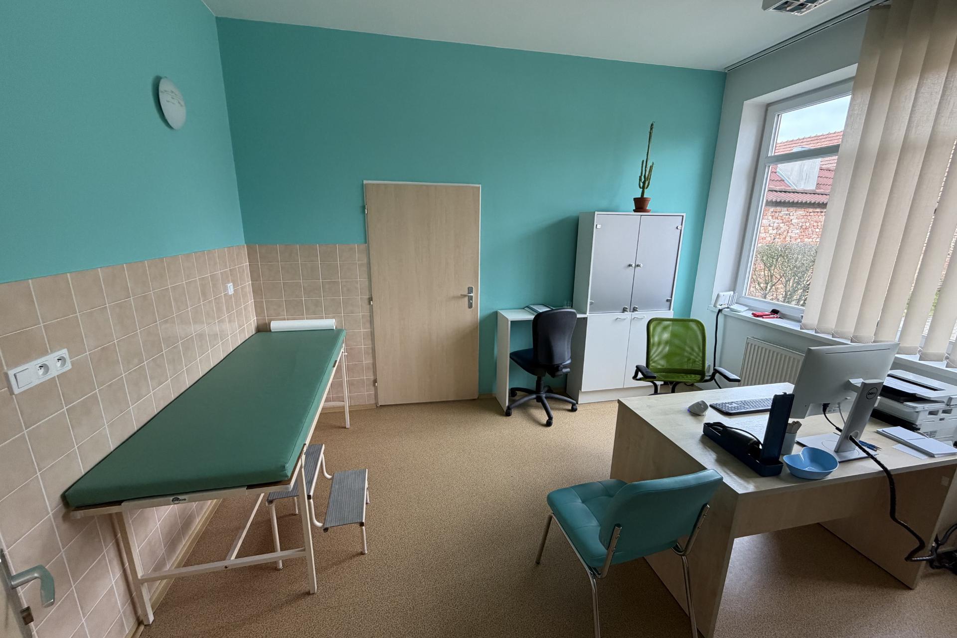 MUDr. Silvia Husárová