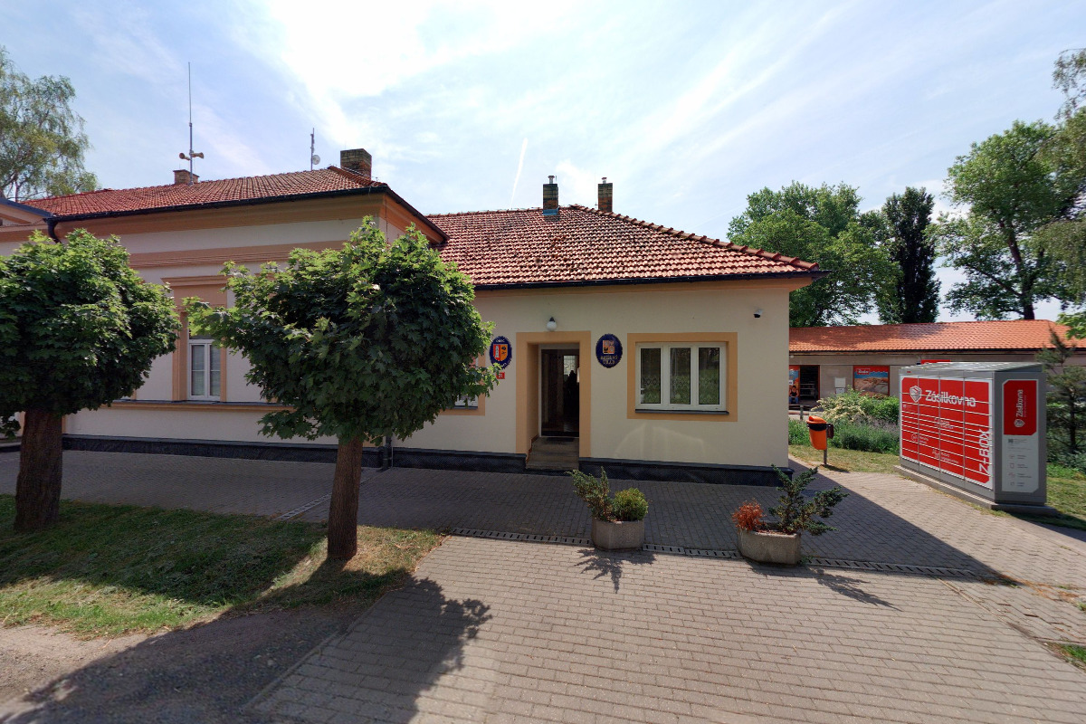 Bobnice - obecní úřad foto 4