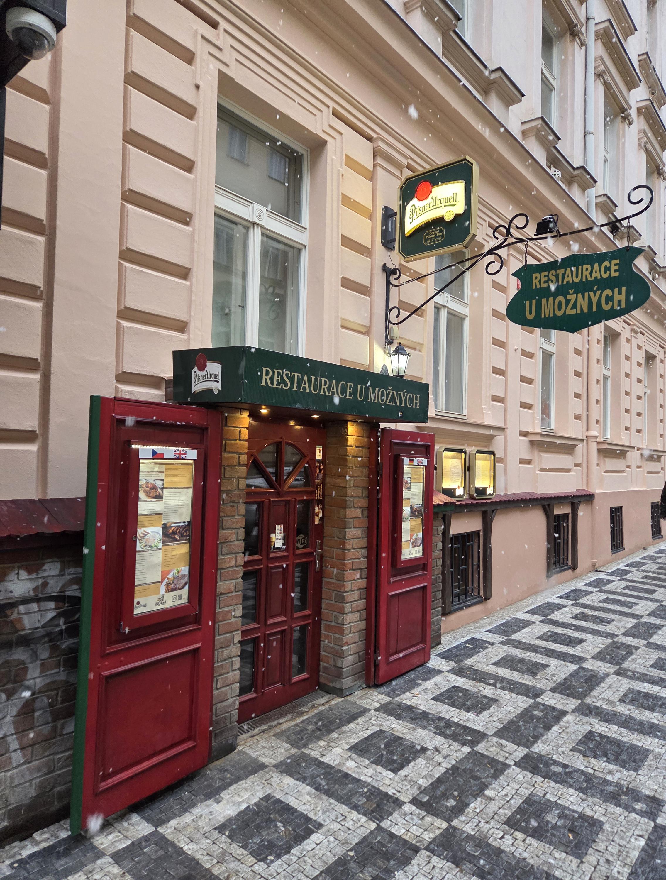 Restaurace U Možných foto 5