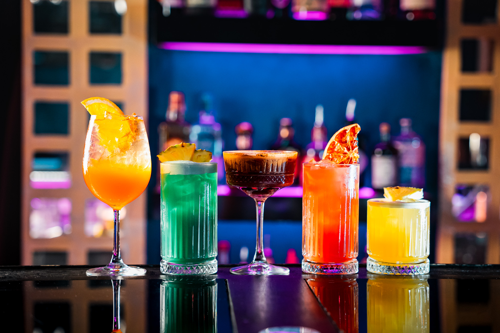 Nebe Cocktail & Music Bar foto 2