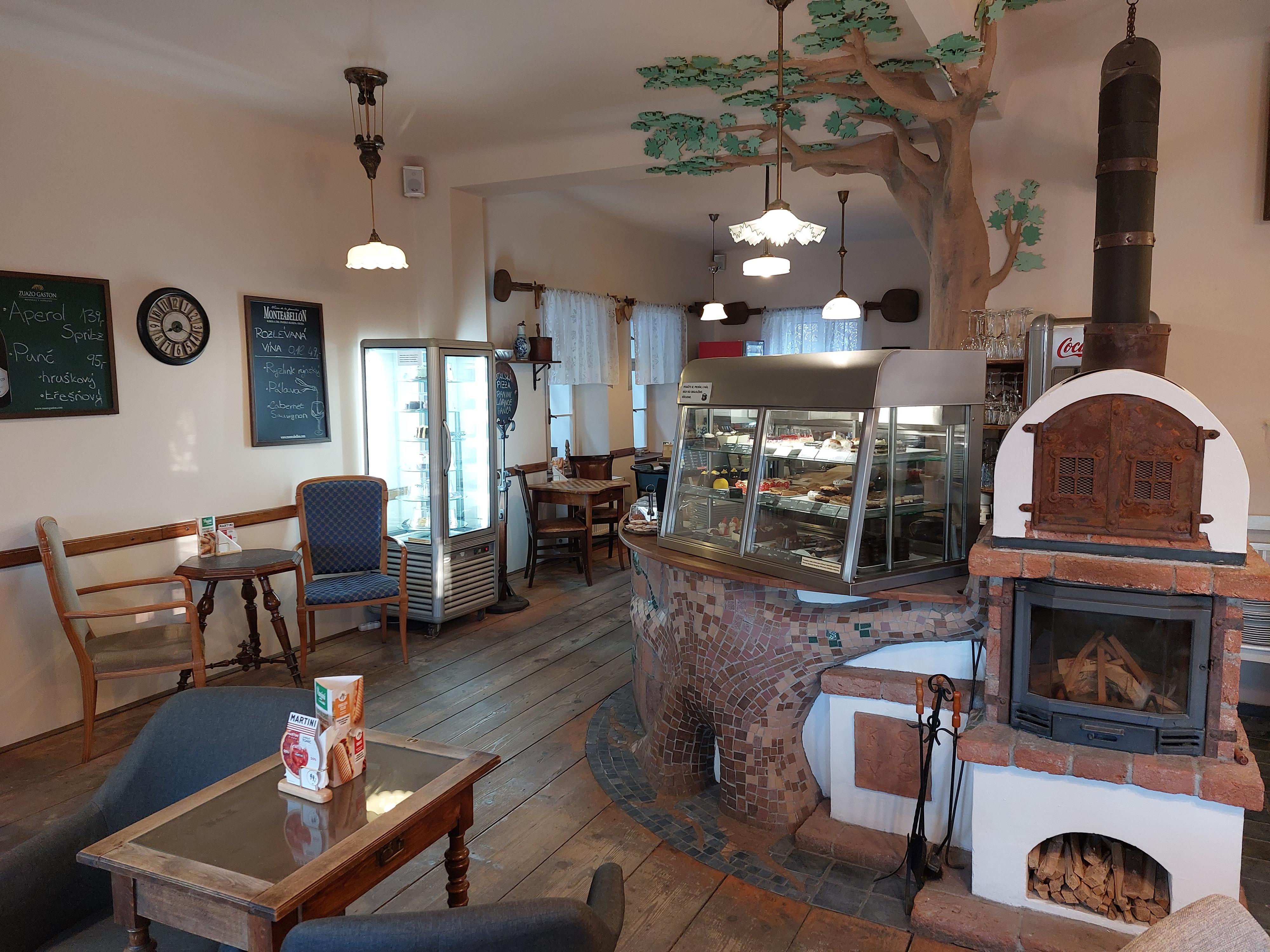 Cafe Modré dveře foto 6