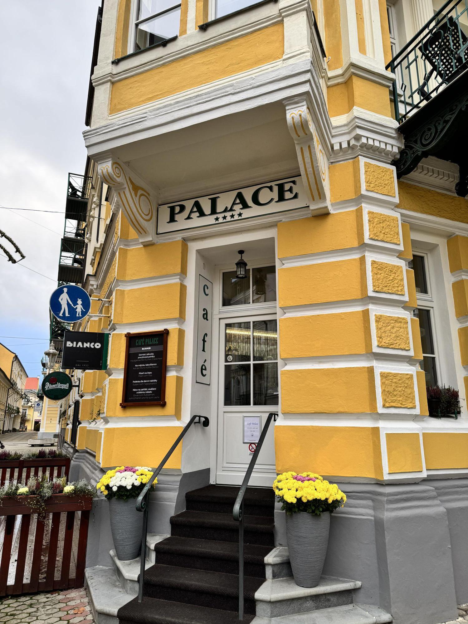 Café Palace foto 1