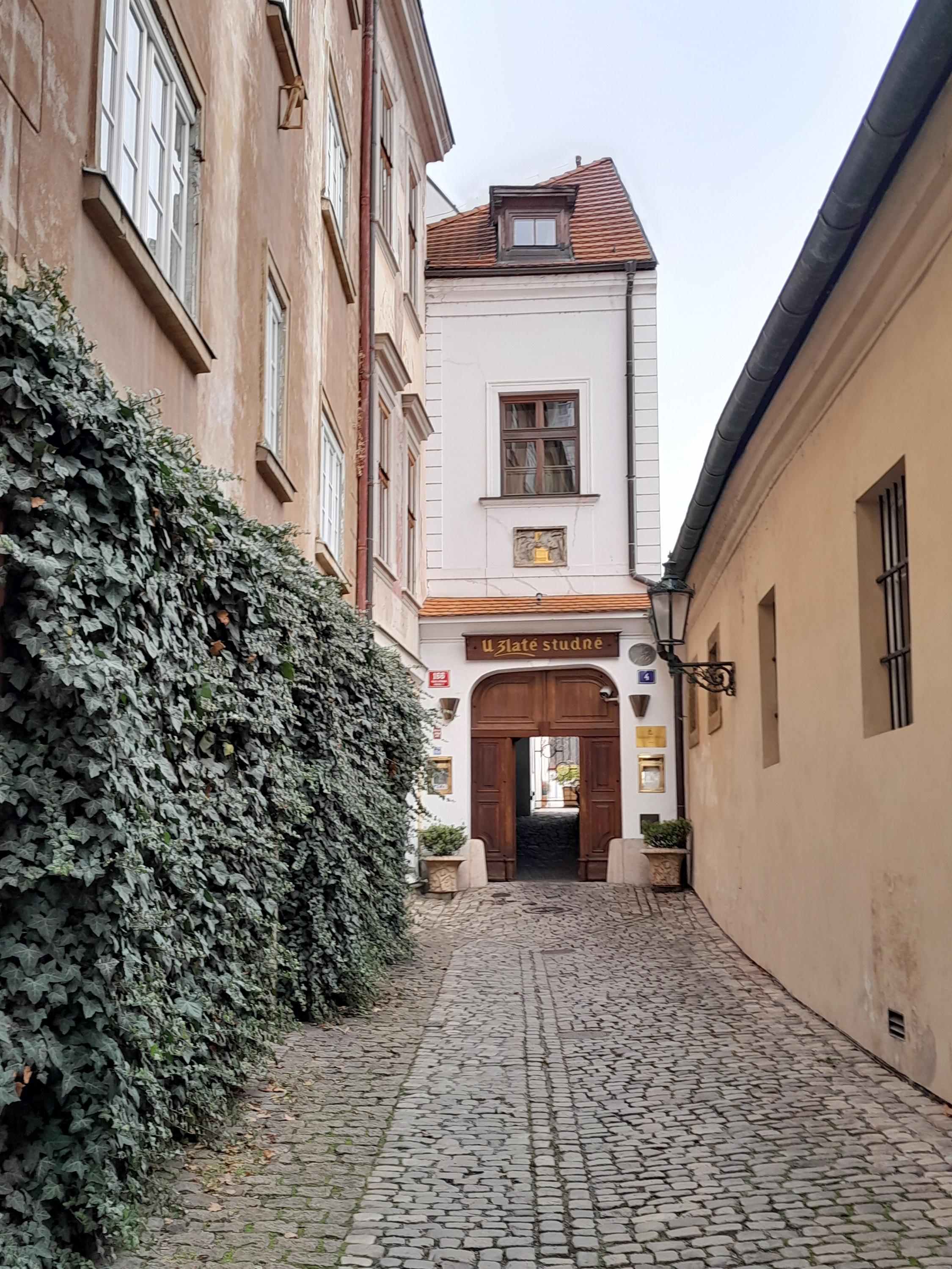 Hotel U Zlaté studně foto 2