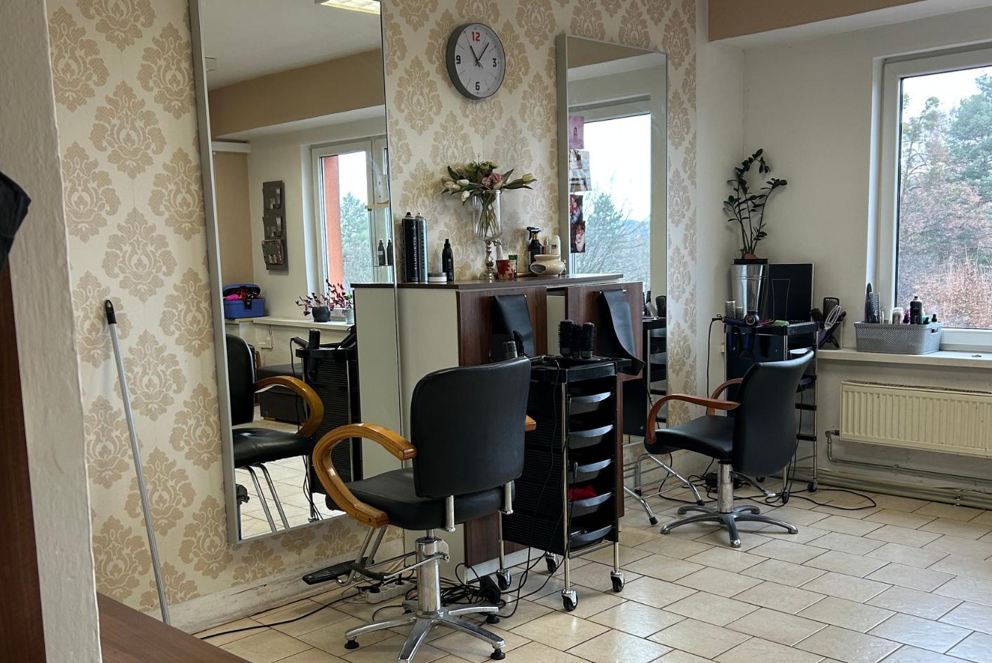 KN - hair studio foto 1