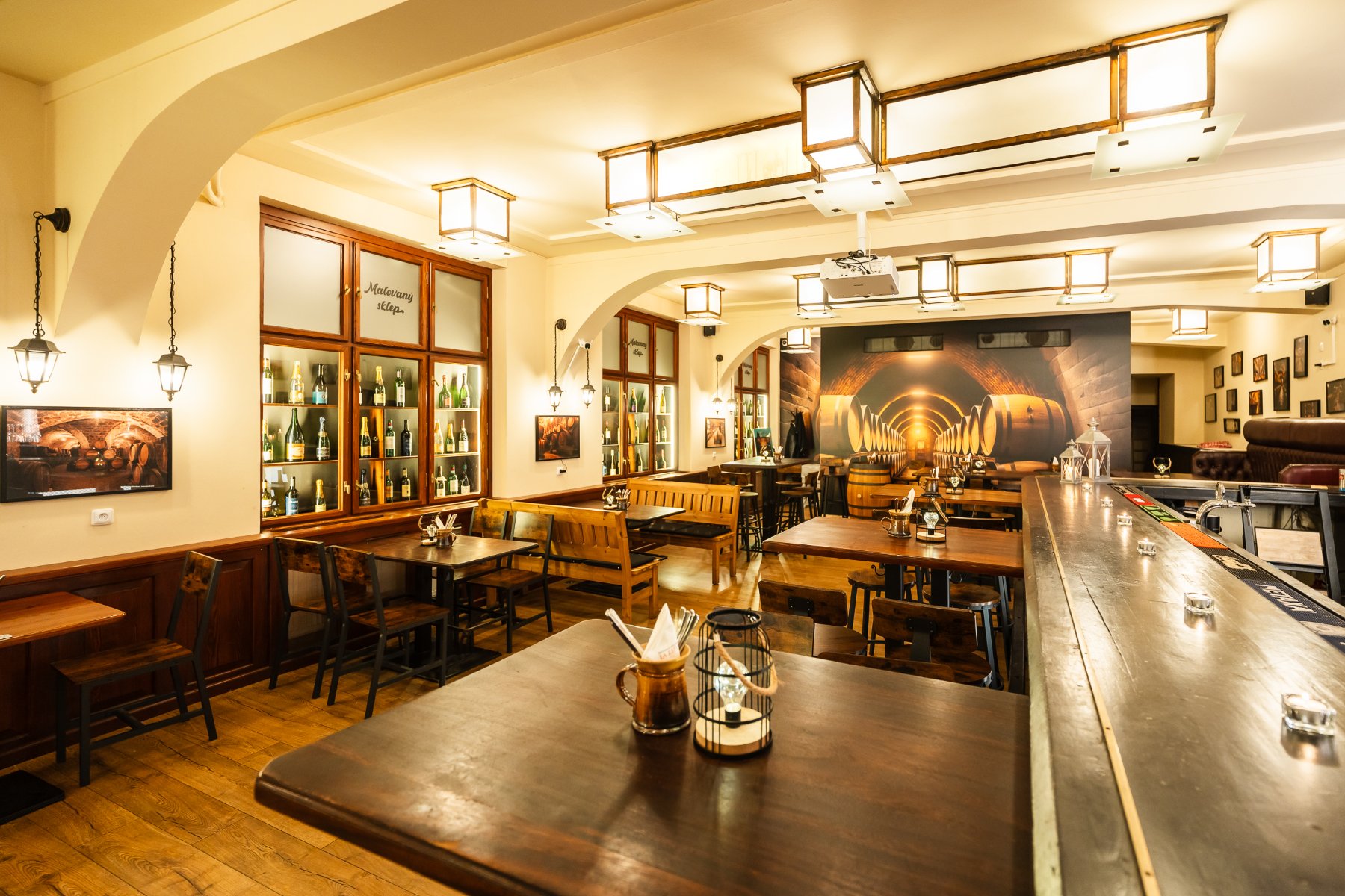 Wine bar Malovaný sklep v La Republica foto 4