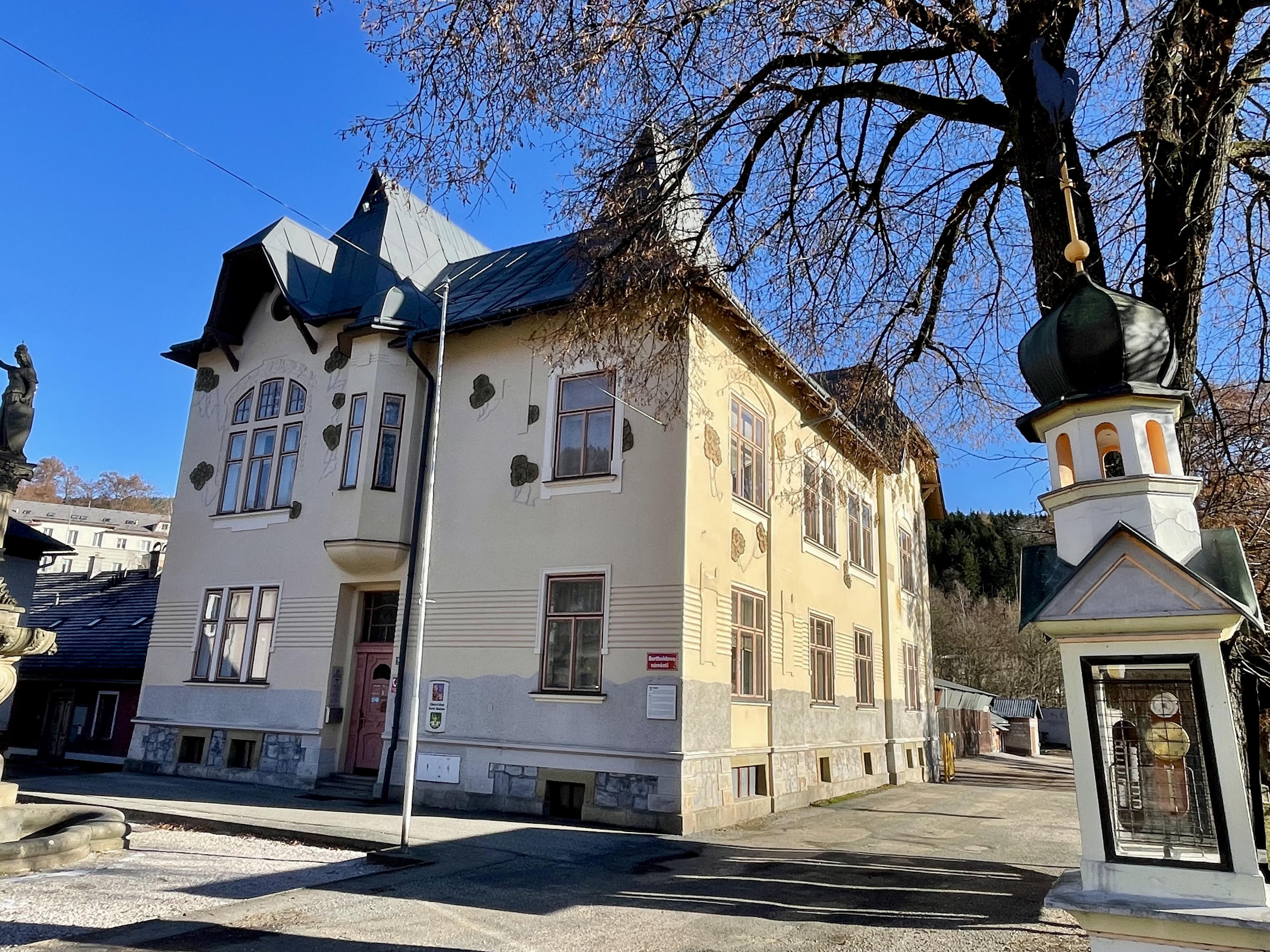 Horní Maršov - obecní úřad foto 3