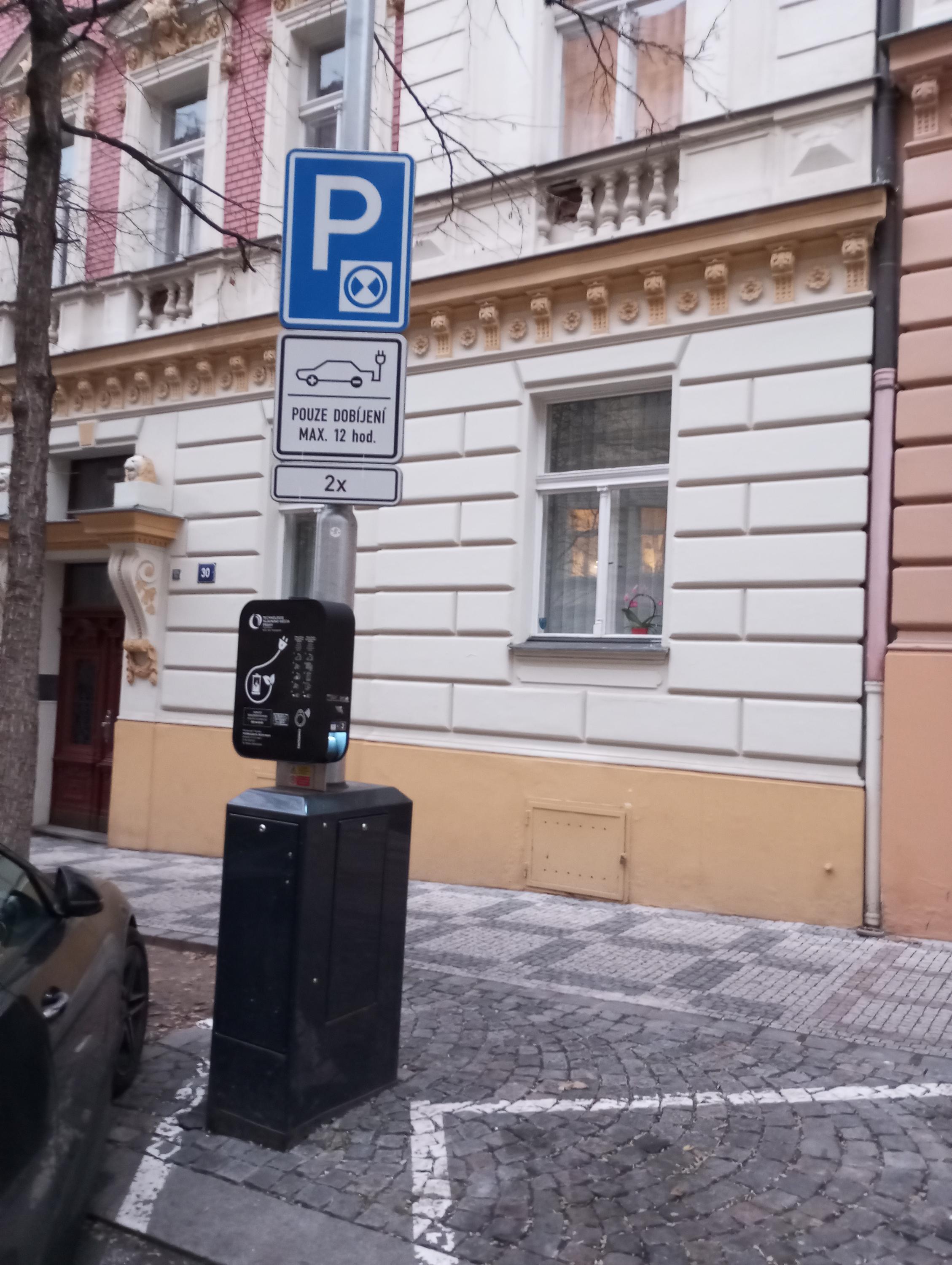 PREpoint - nabíjecí stanice PRE foto 2