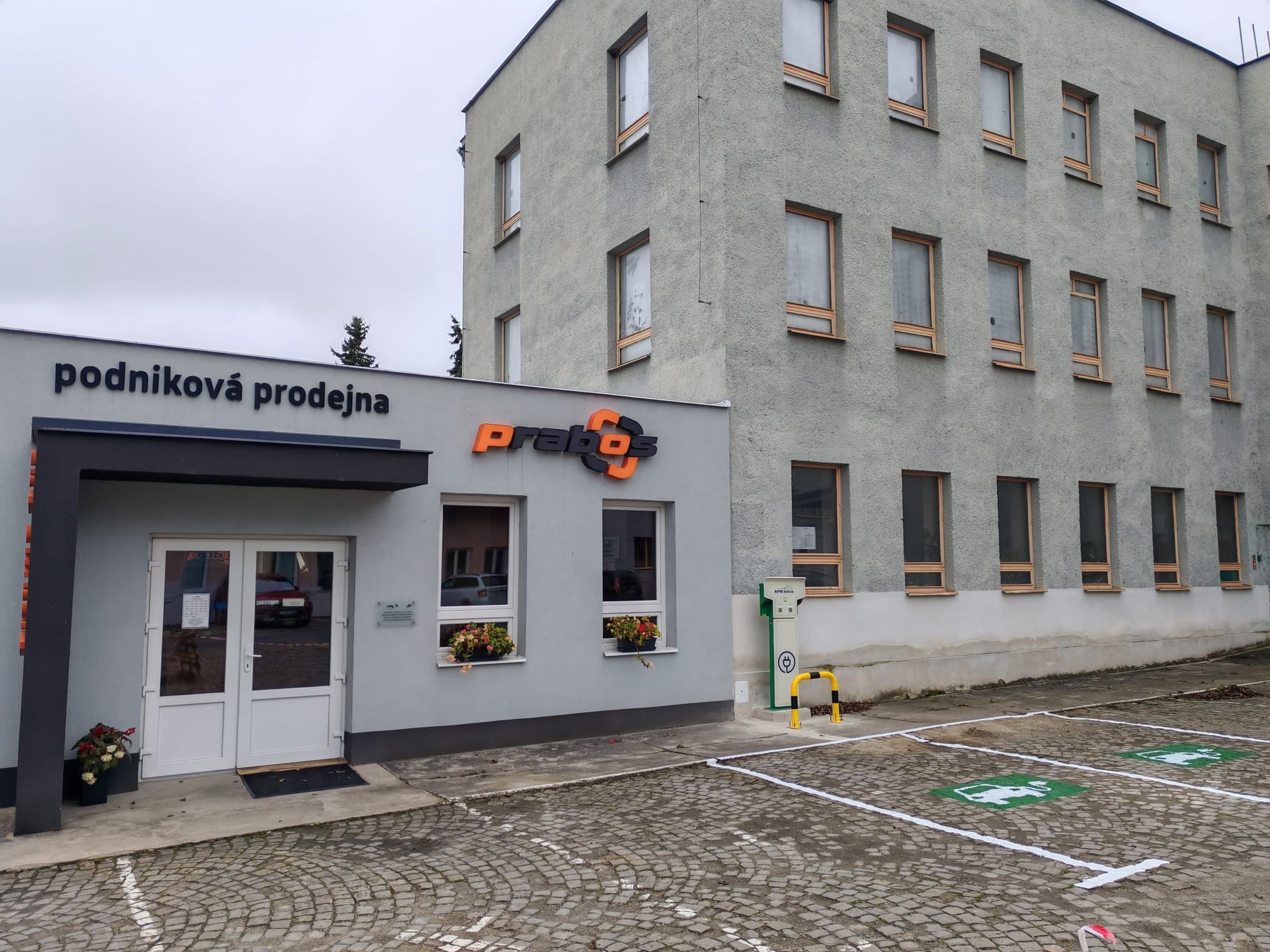 Veřejná dobíjecí stanice - Prabos plus, a.s. foto 3