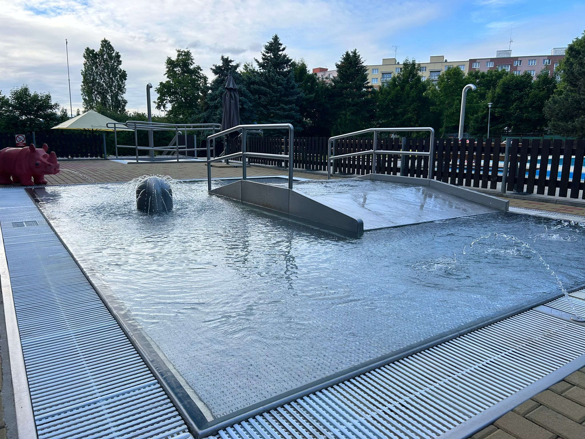 Bazén Lochotín foto 3